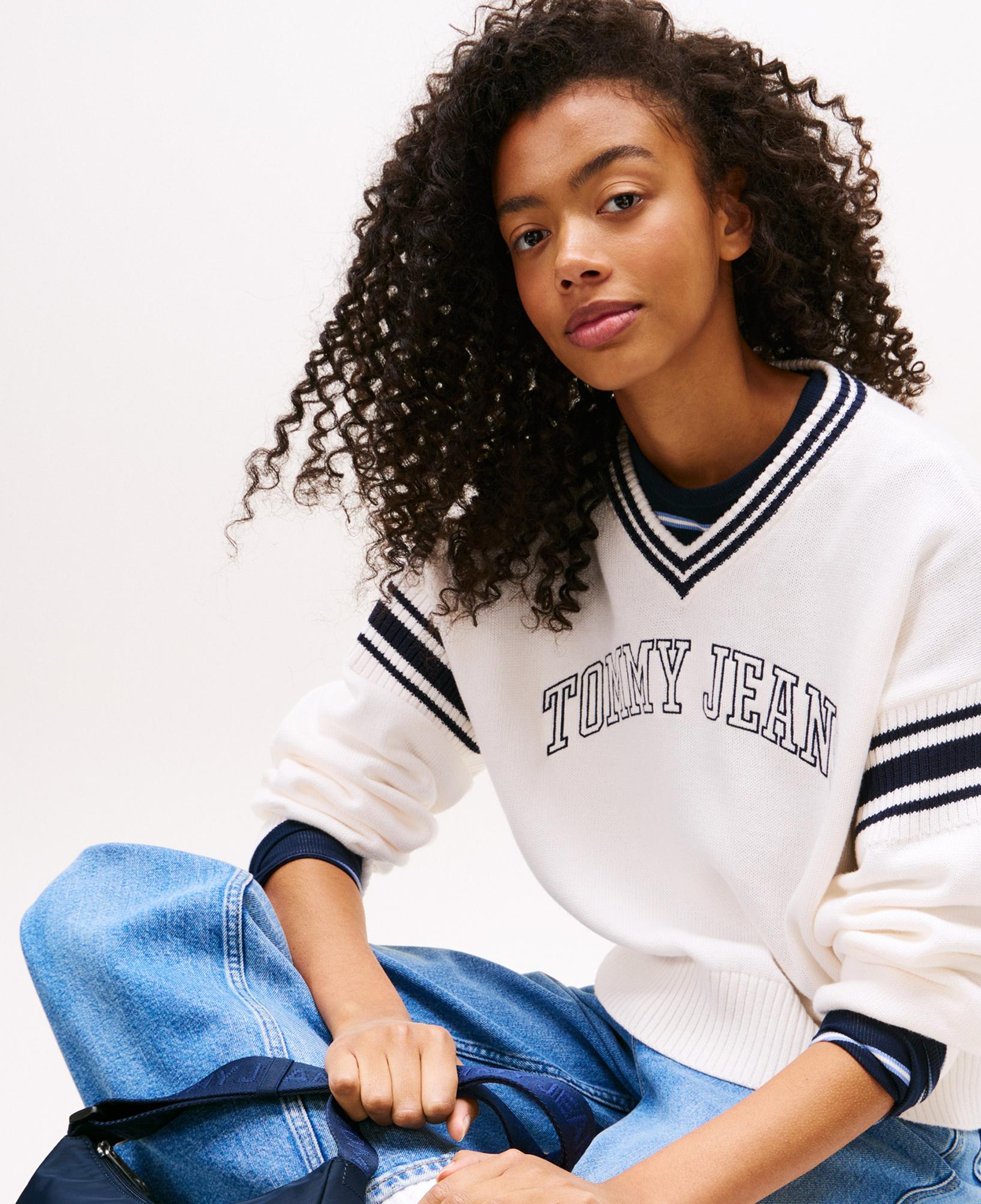 Tommy Hilfiger Essential Daily Kadın Lacivert Omuz Çantası