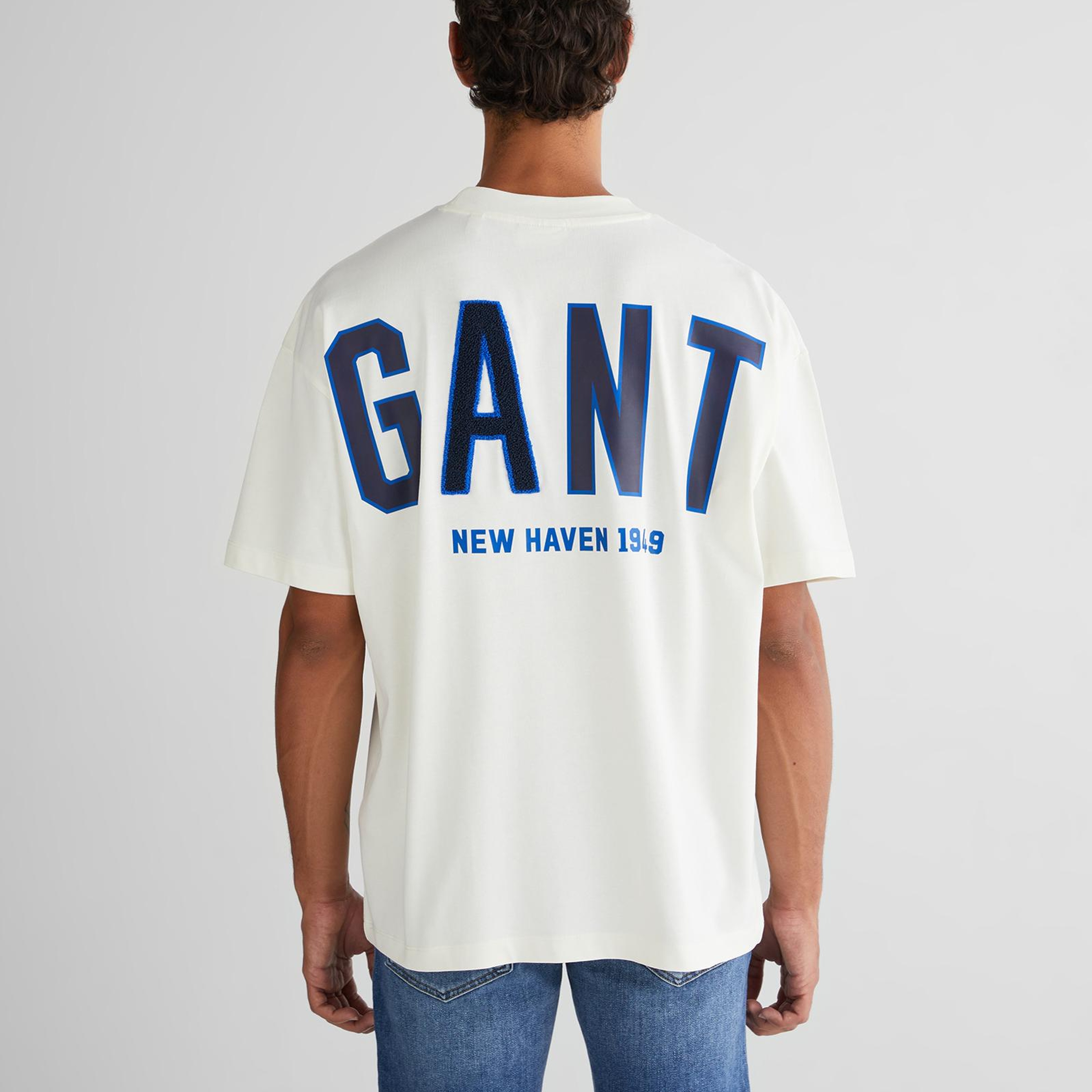 GANT Erkek Krem Relaxed Fit Bisiklet Yaka Logolu T-Shirt