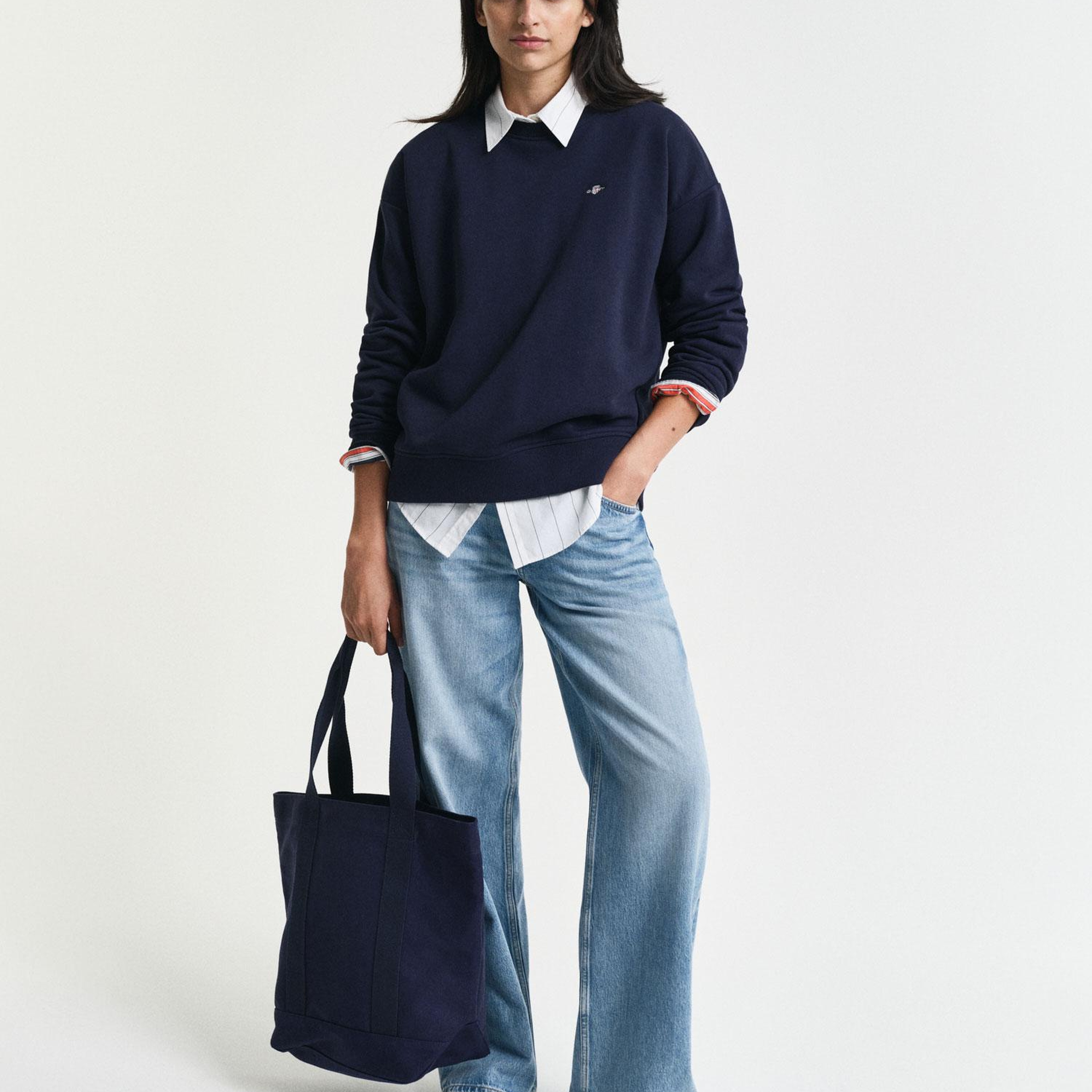 GANT Kadın Lacivert Relaxed Fit Bisiklet Yaka Sweatshirt