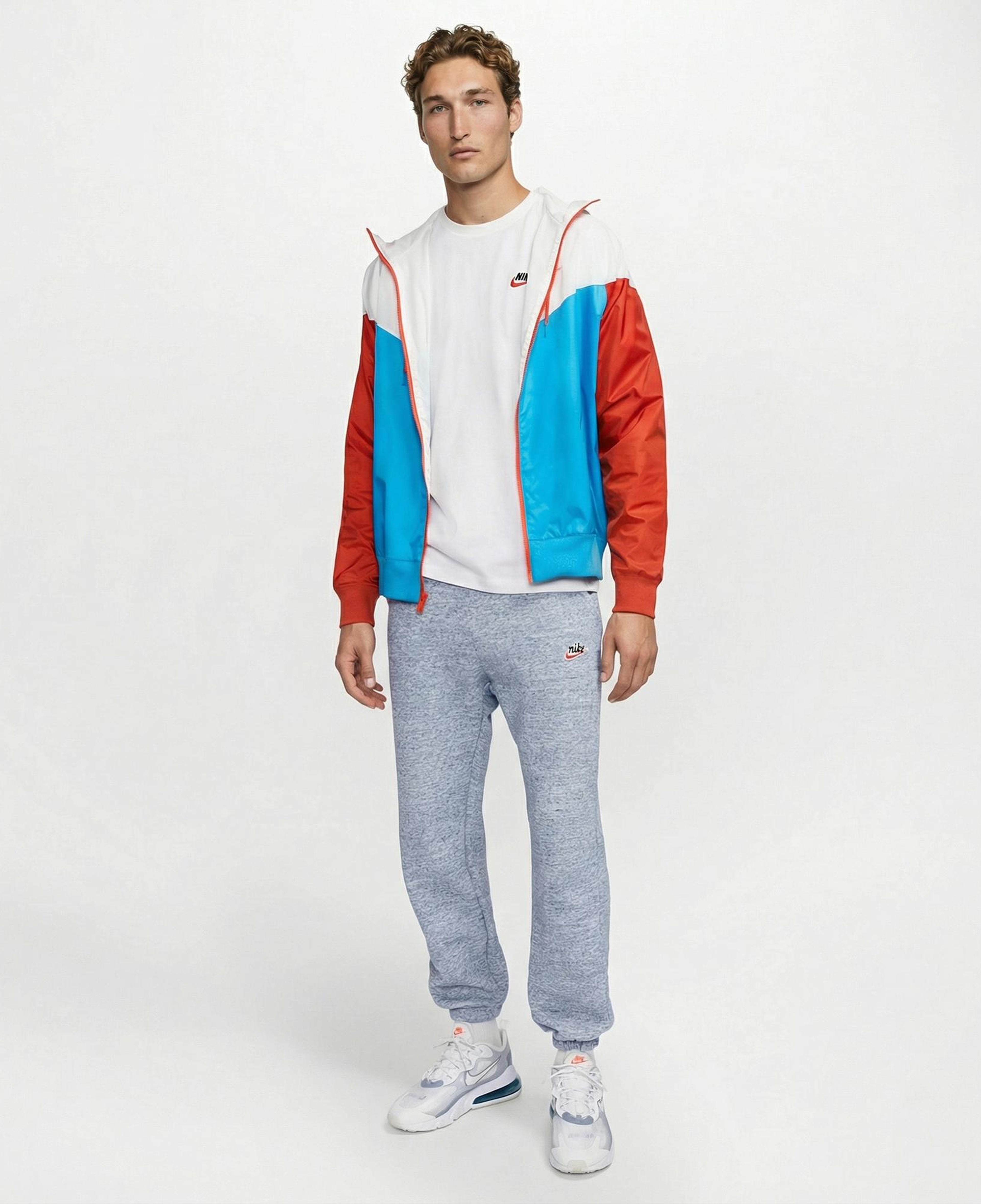 Nike Sportswear Club Erkek Beyaz T-Shirt