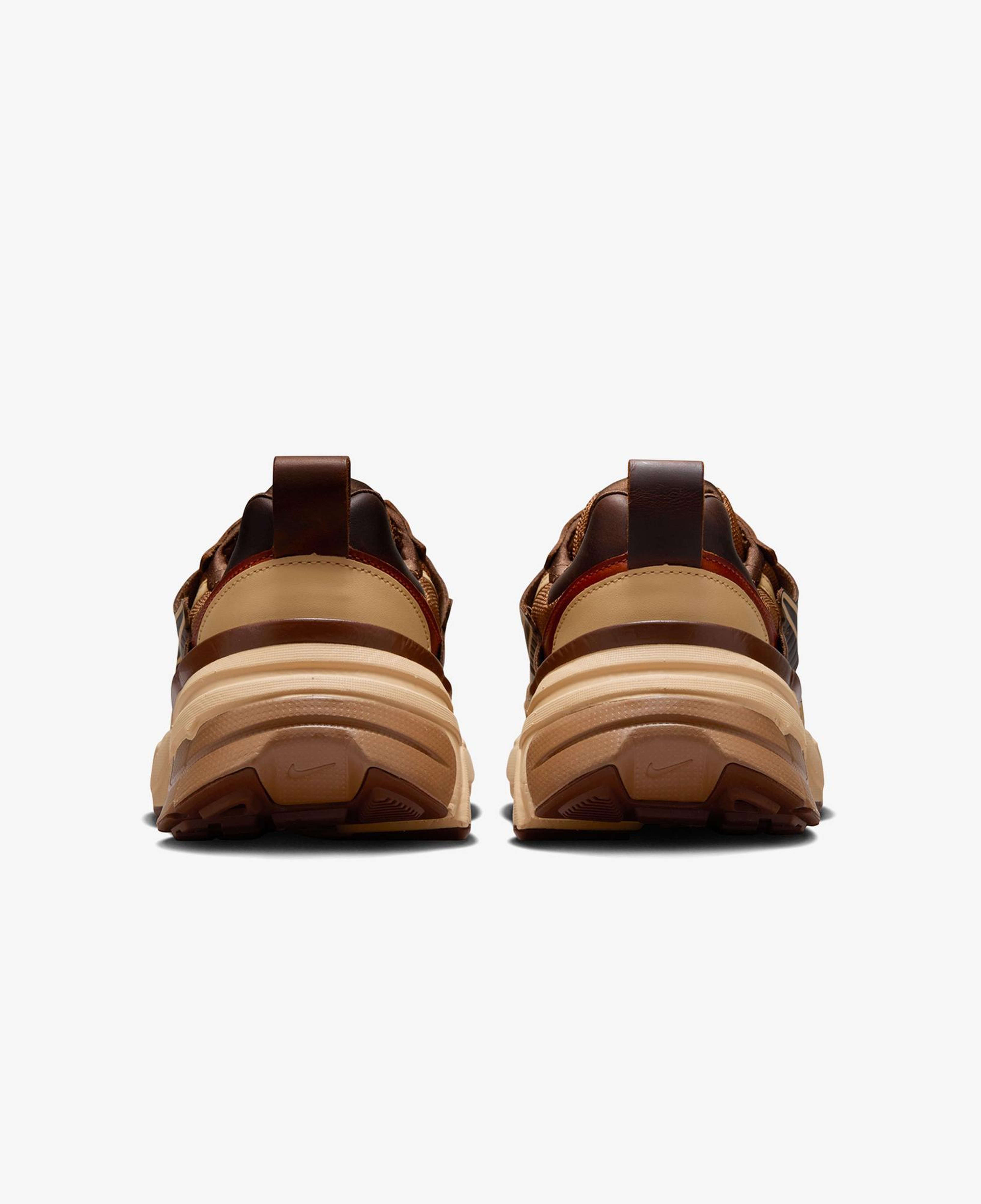 Nike V2K Run Erkek Kahverengi Spor Ayakkabı