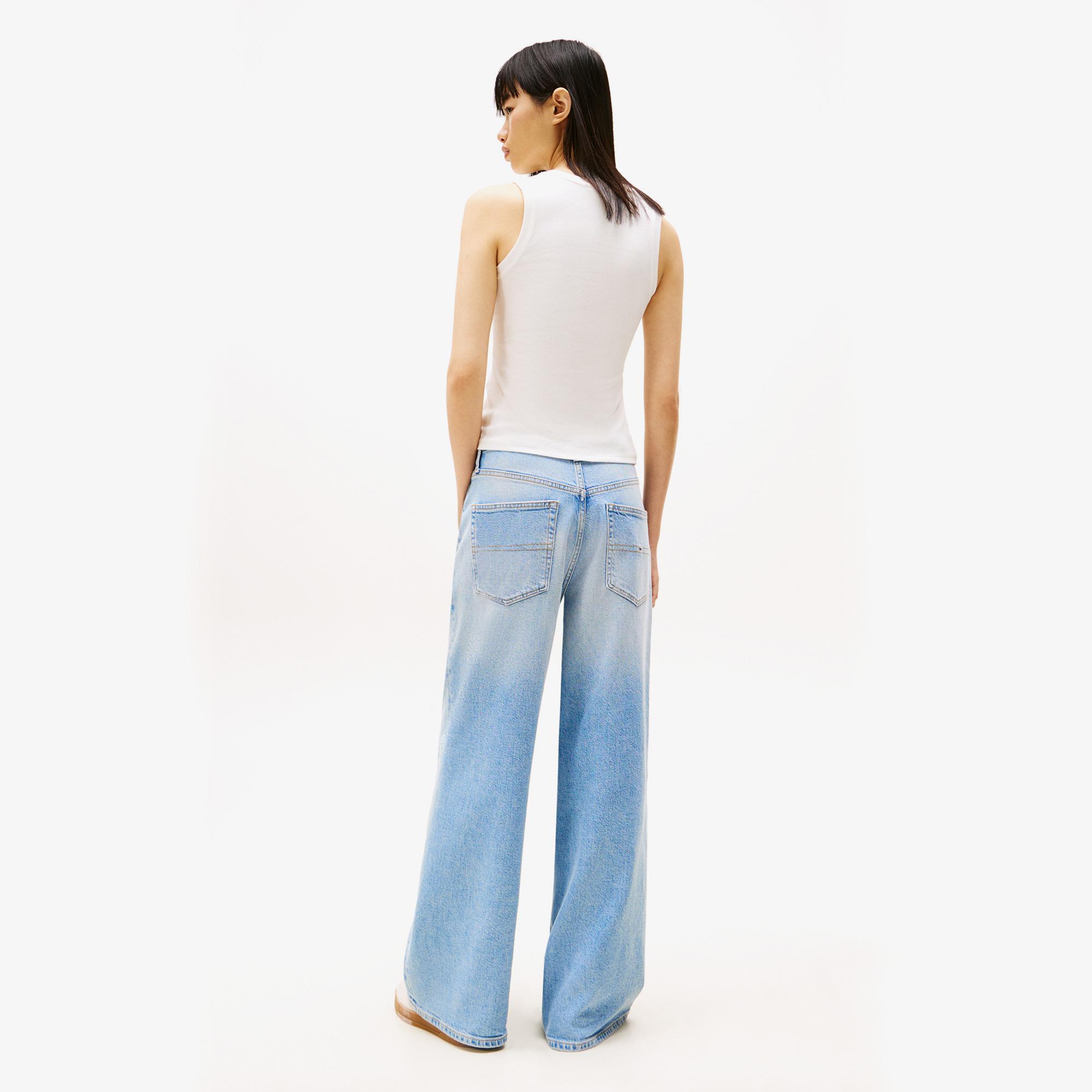 Tommy Hilfiger Denim Essentials Kadın Beyaz T-Shirt