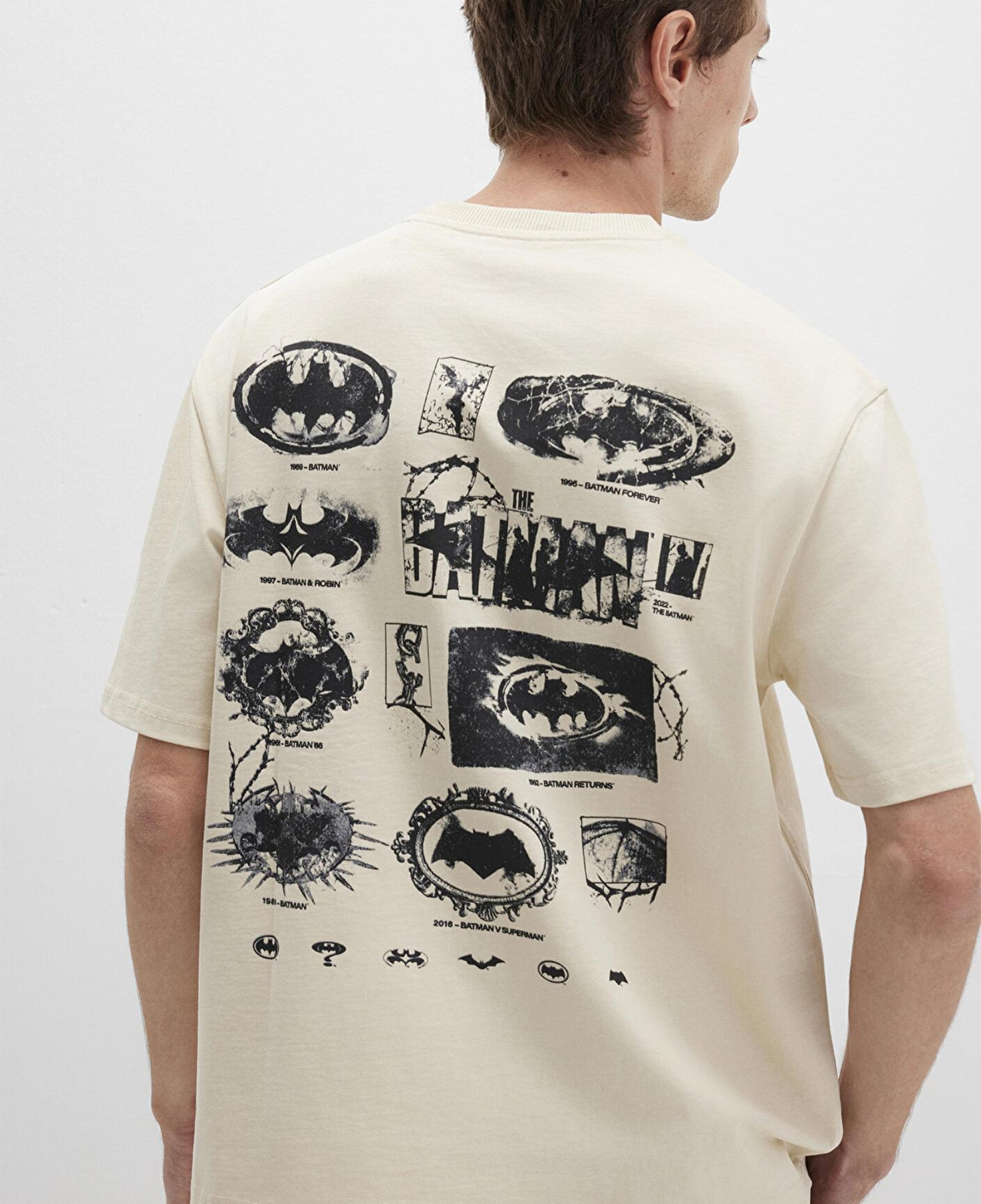 Mavi Batman Baskılı Bej Tişört Relaxed Fit / Rahat Kesim 0612919-70065