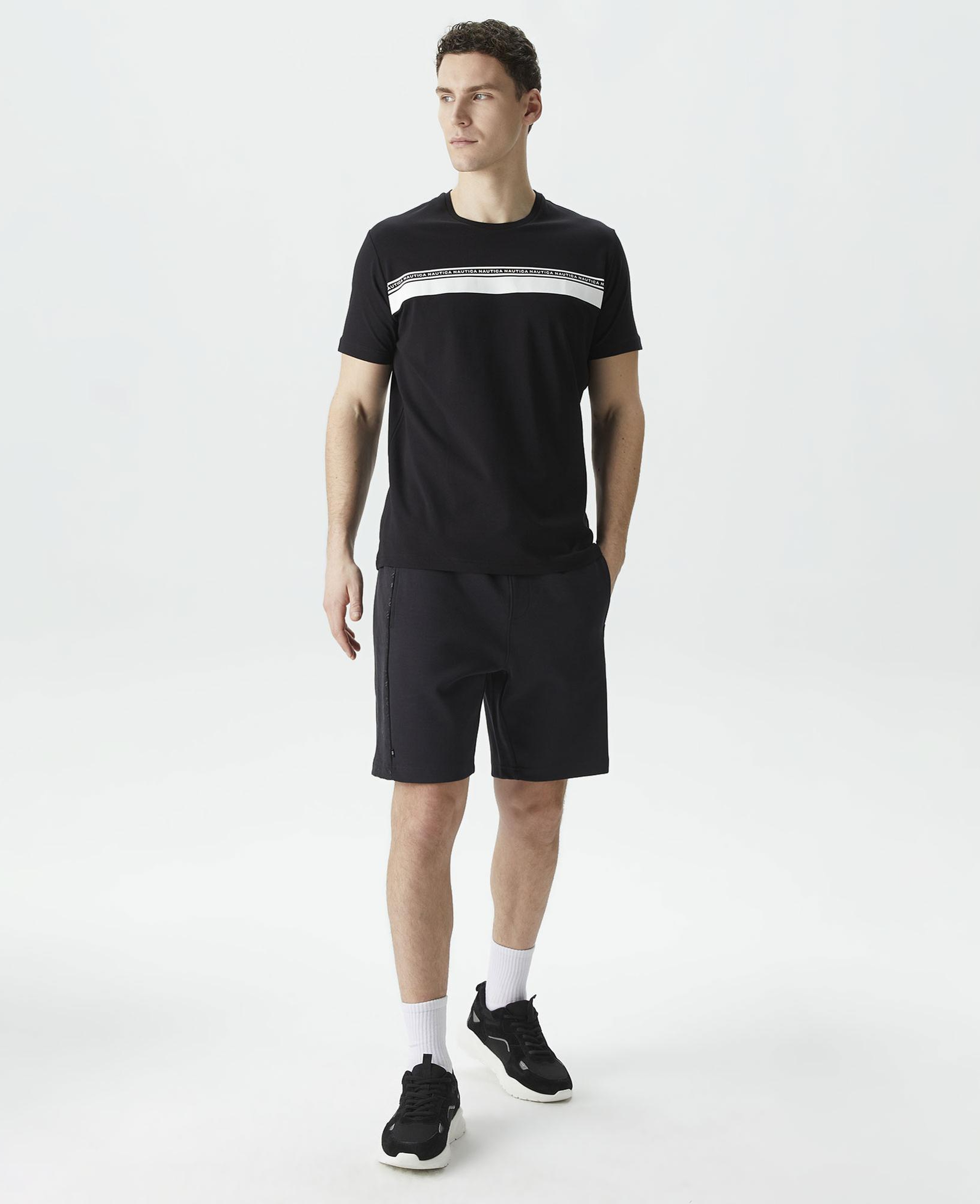 Nautica Erkek Siyah Standart Fit T-Shirt