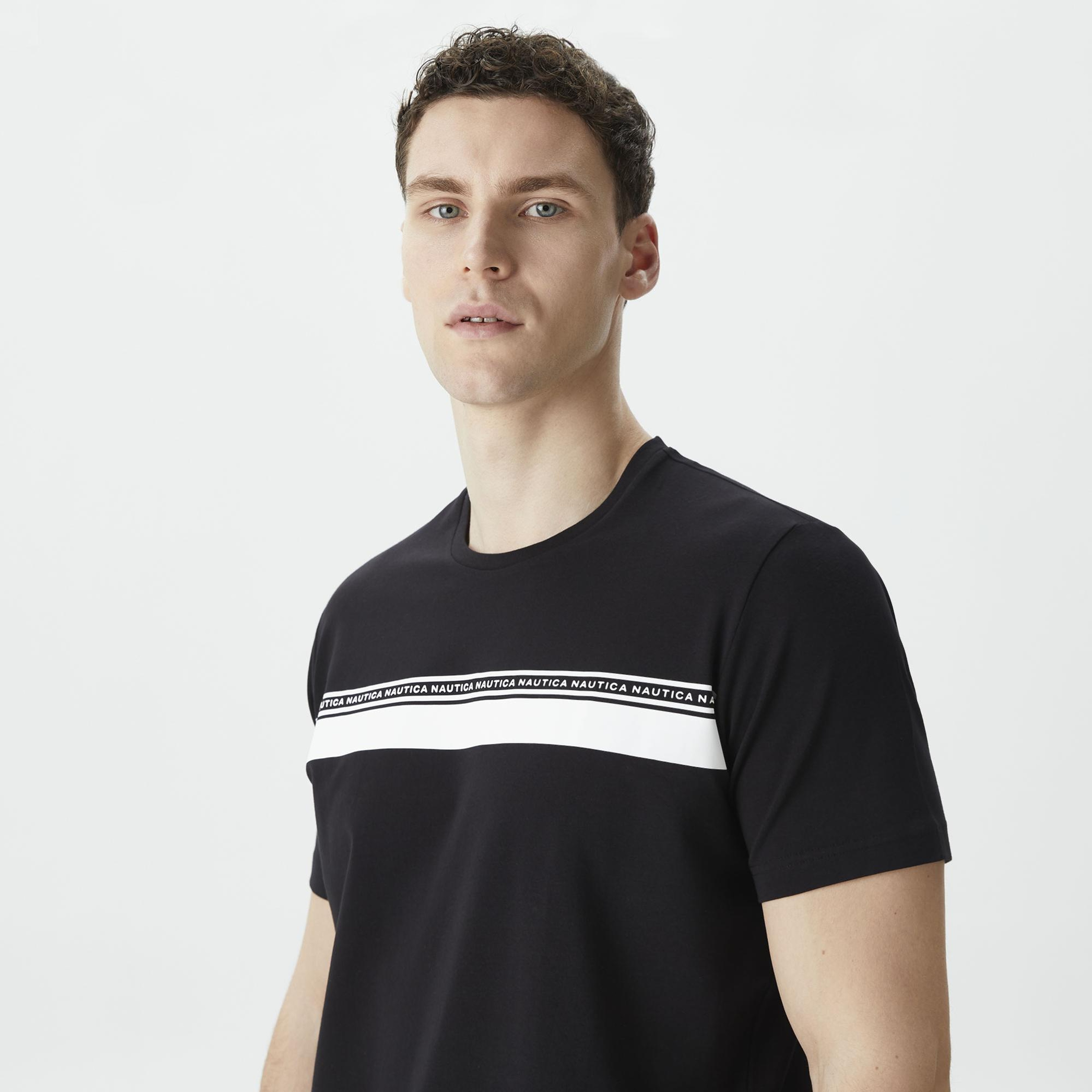 Nautica Erkek Siyah Standart Fit T-Shirt
