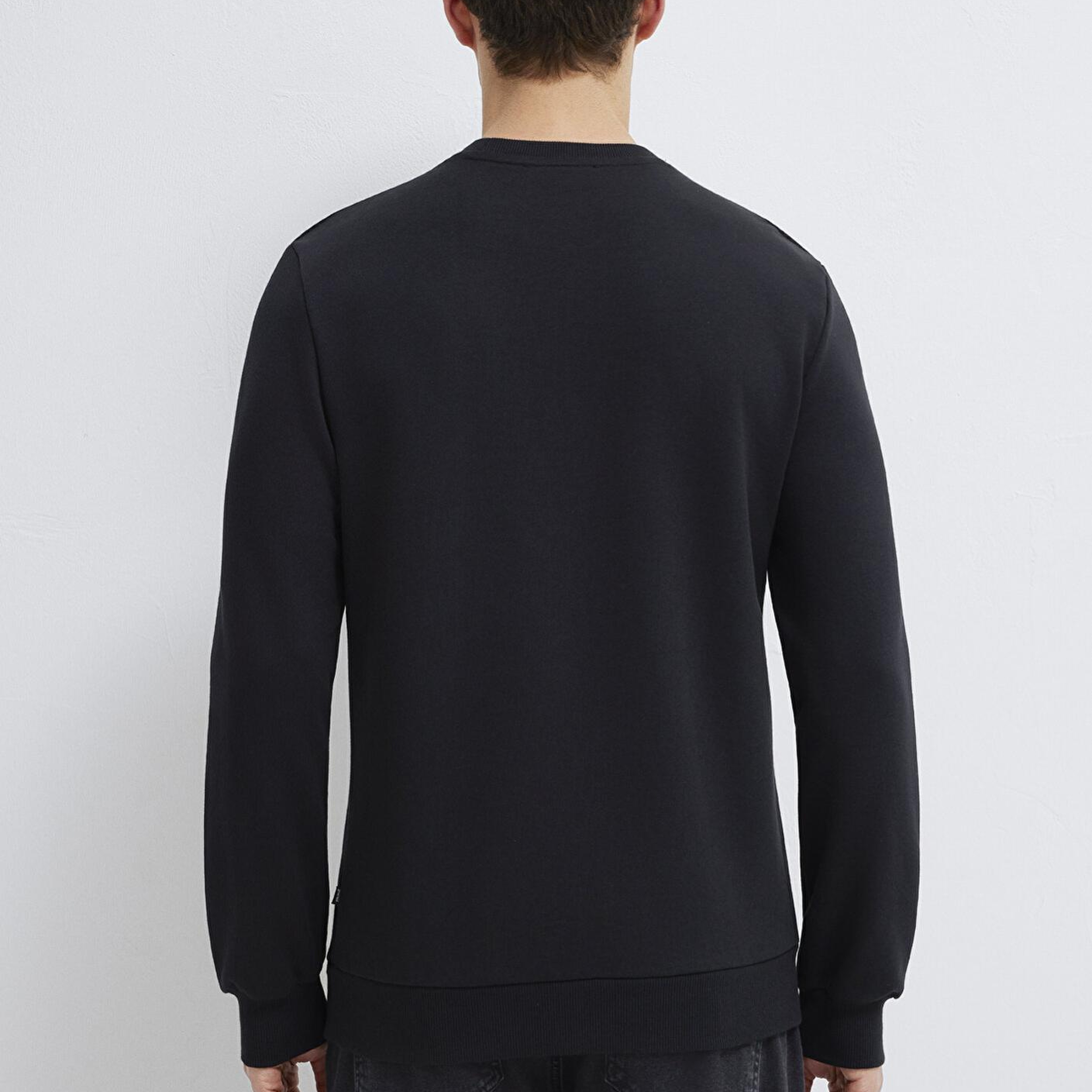 Mavi Bisiklet Yaka Siyah Sweatshirt 0S10457-900