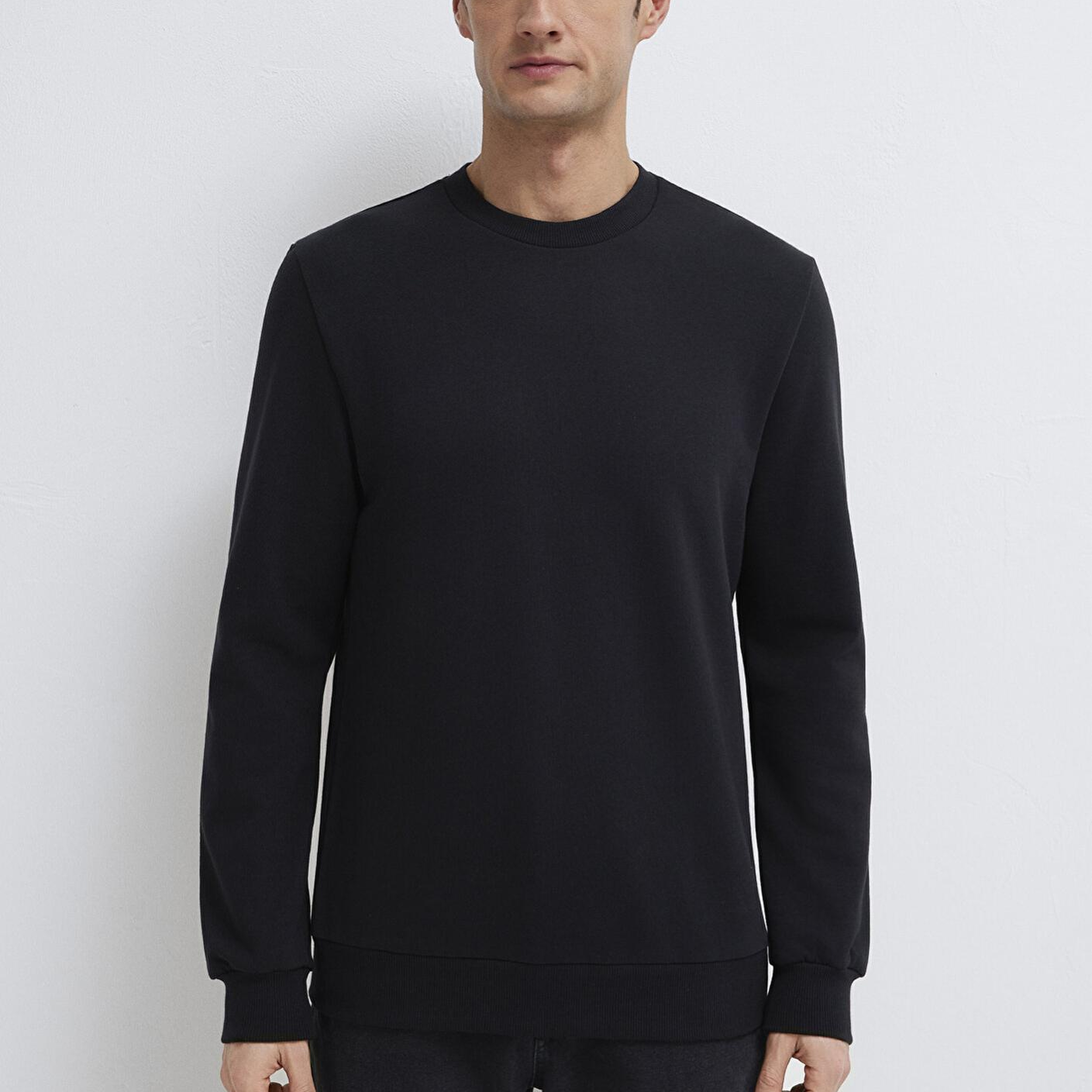 Mavi Bisiklet Yaka Siyah Sweatshirt 0S10457-900