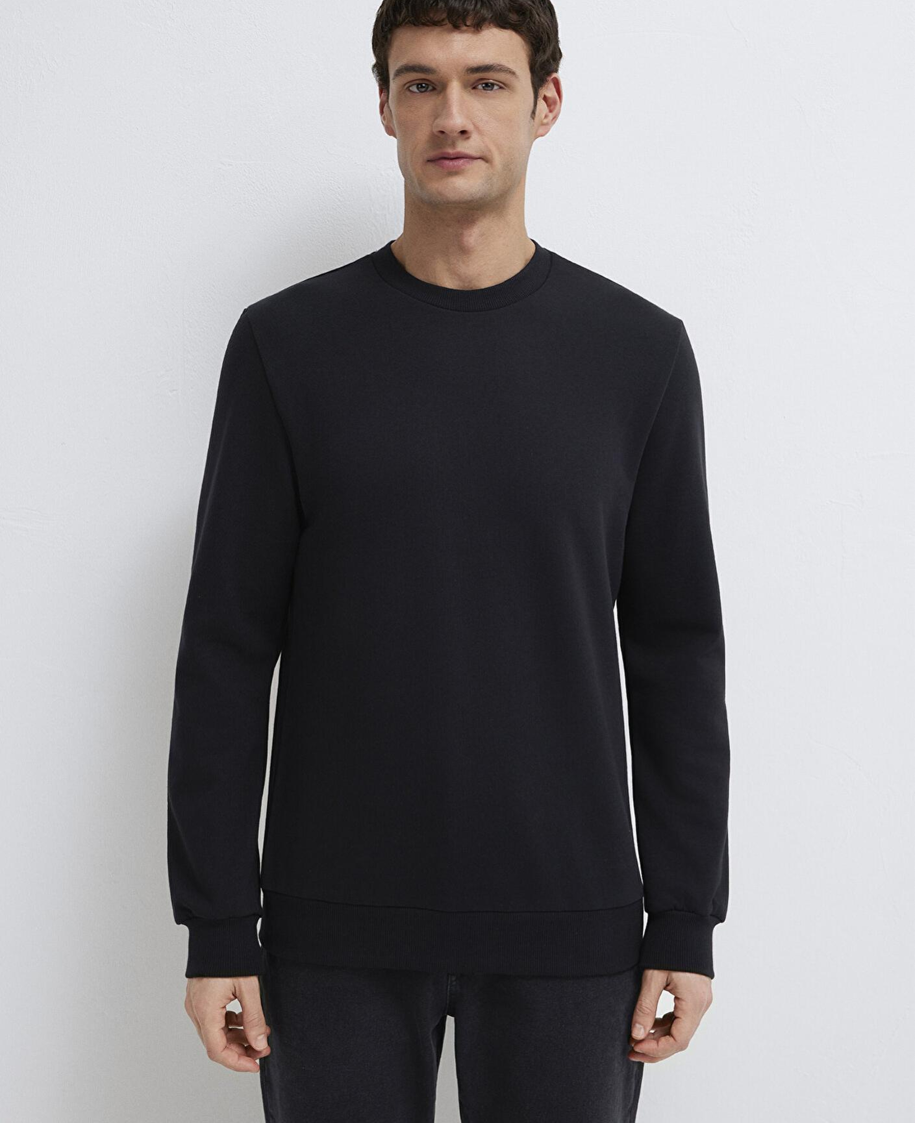 Mavi Bisiklet Yaka Siyah Sweatshirt 0S10457-900
