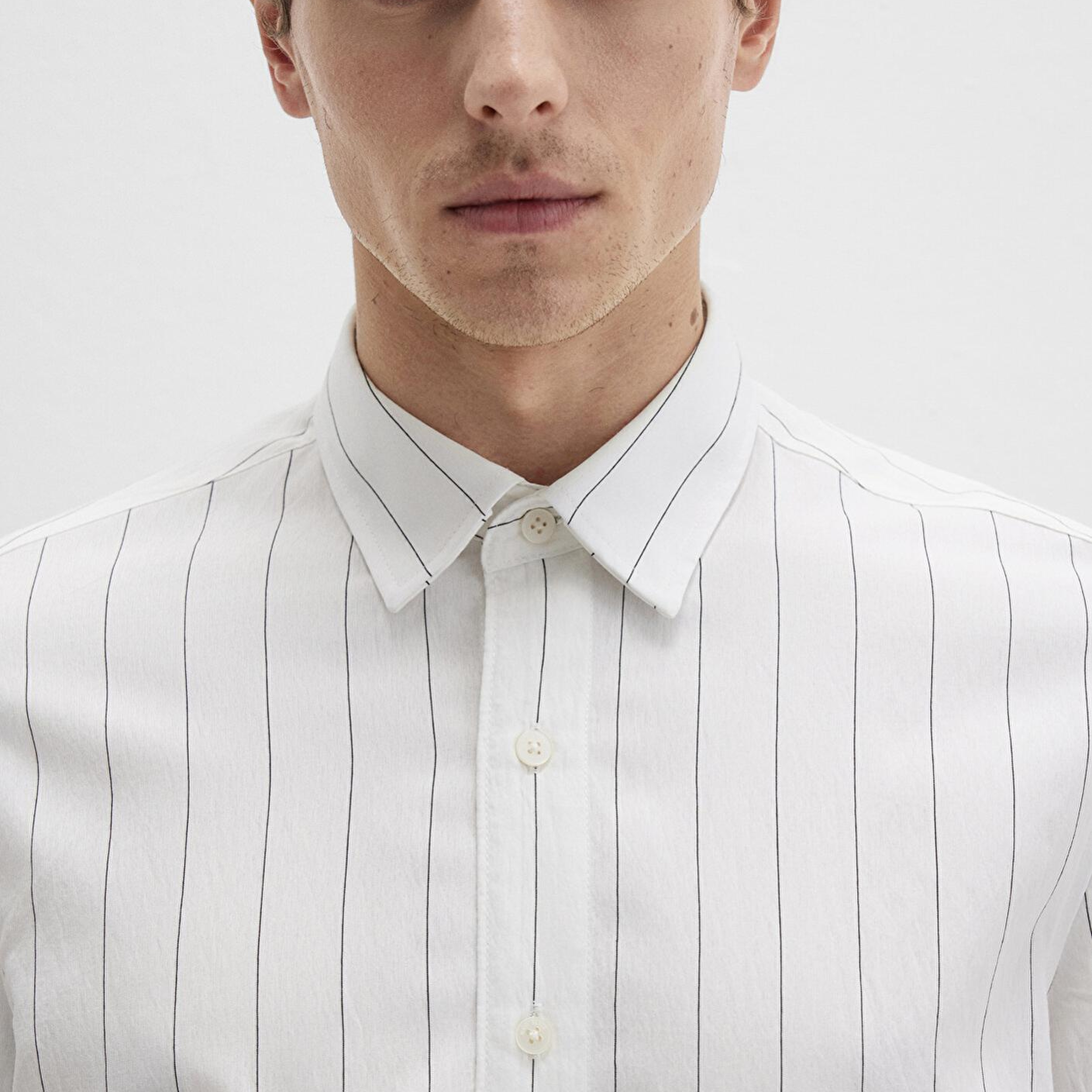 Mavi Çizgili Beyaz Gömlek Regular Fit / Normal Kesim 0211665-90898