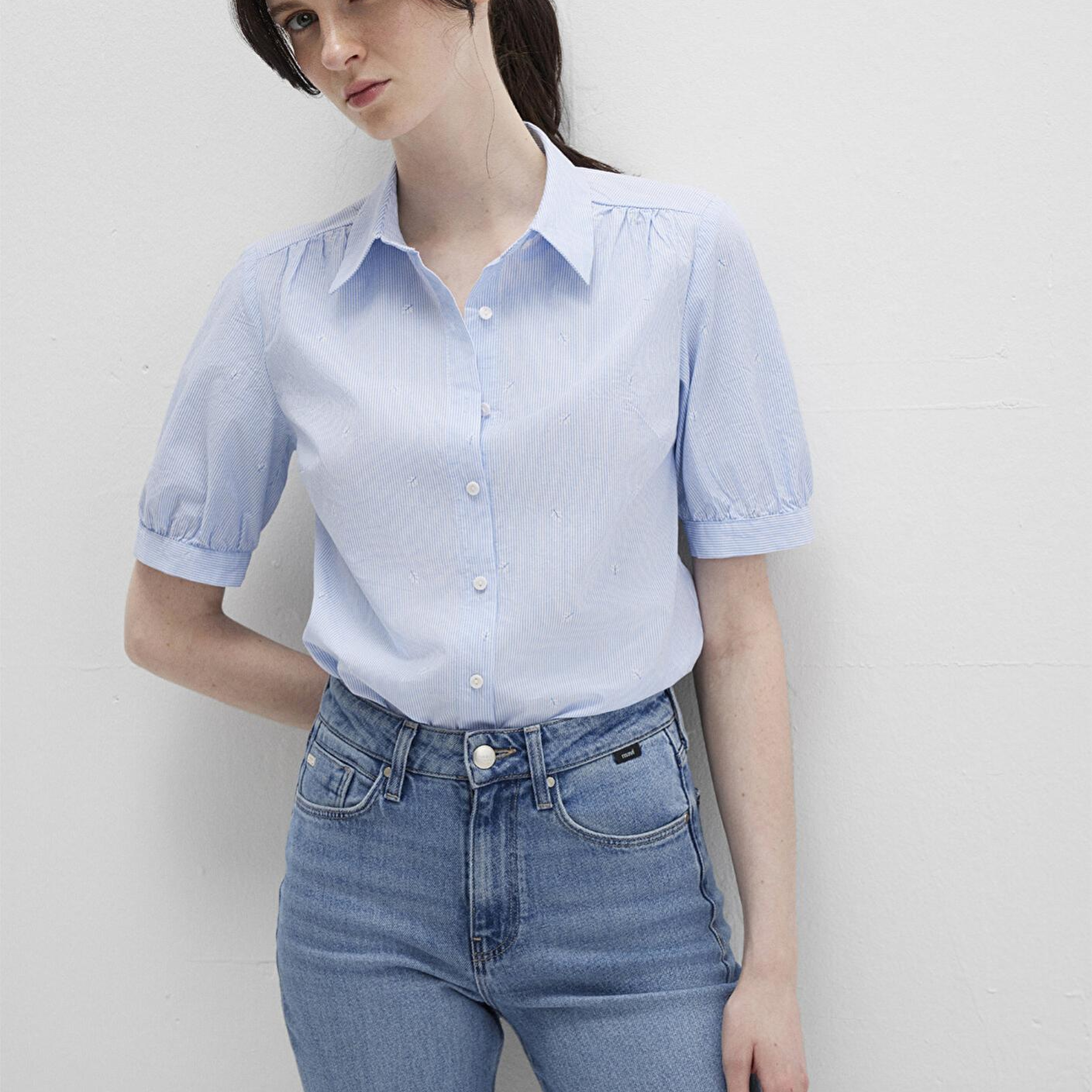 Mavi Kısa Kollu Çizgili Mavi Gömlek Fitted / Vücuda Oturan Kesim 1210060-90700