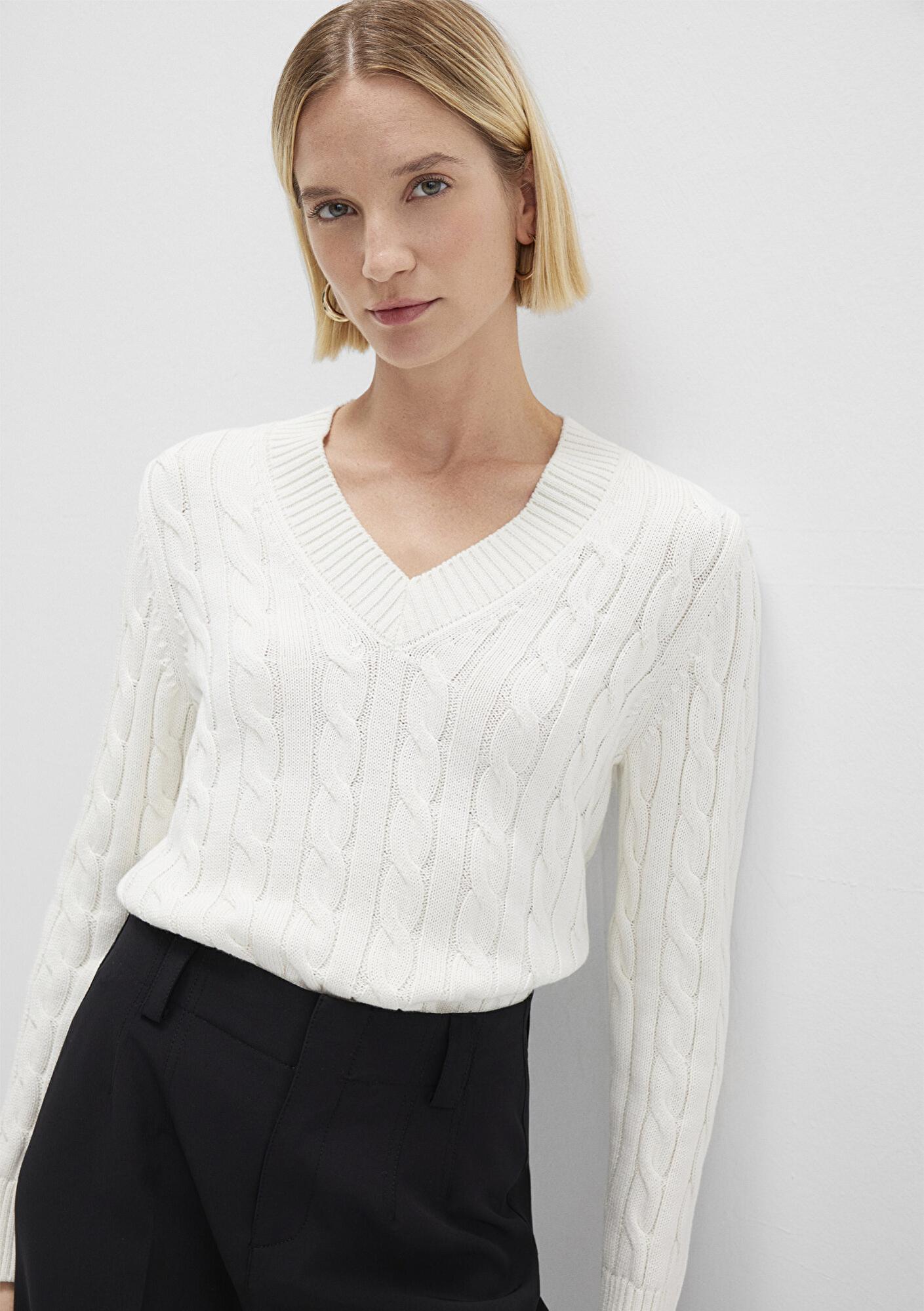 Mavi İpek Karışımlı V Yaka Ekru Kazak Slim Fit / Dar Kesim 1710720-70057