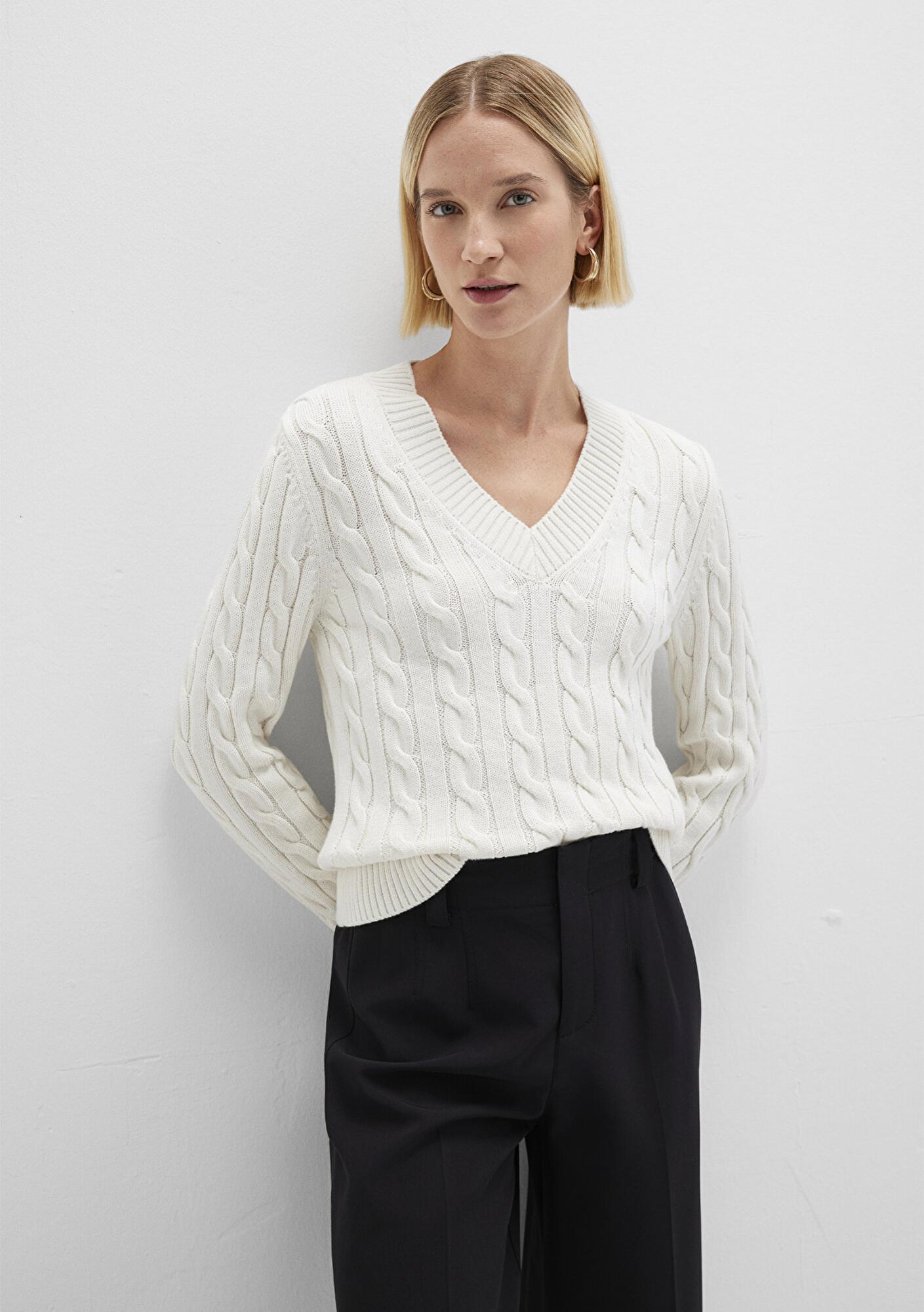 Mavi İpek Karışımlı V Yaka Ekru Kazak Slim Fit / Dar Kesim 1710720-70057