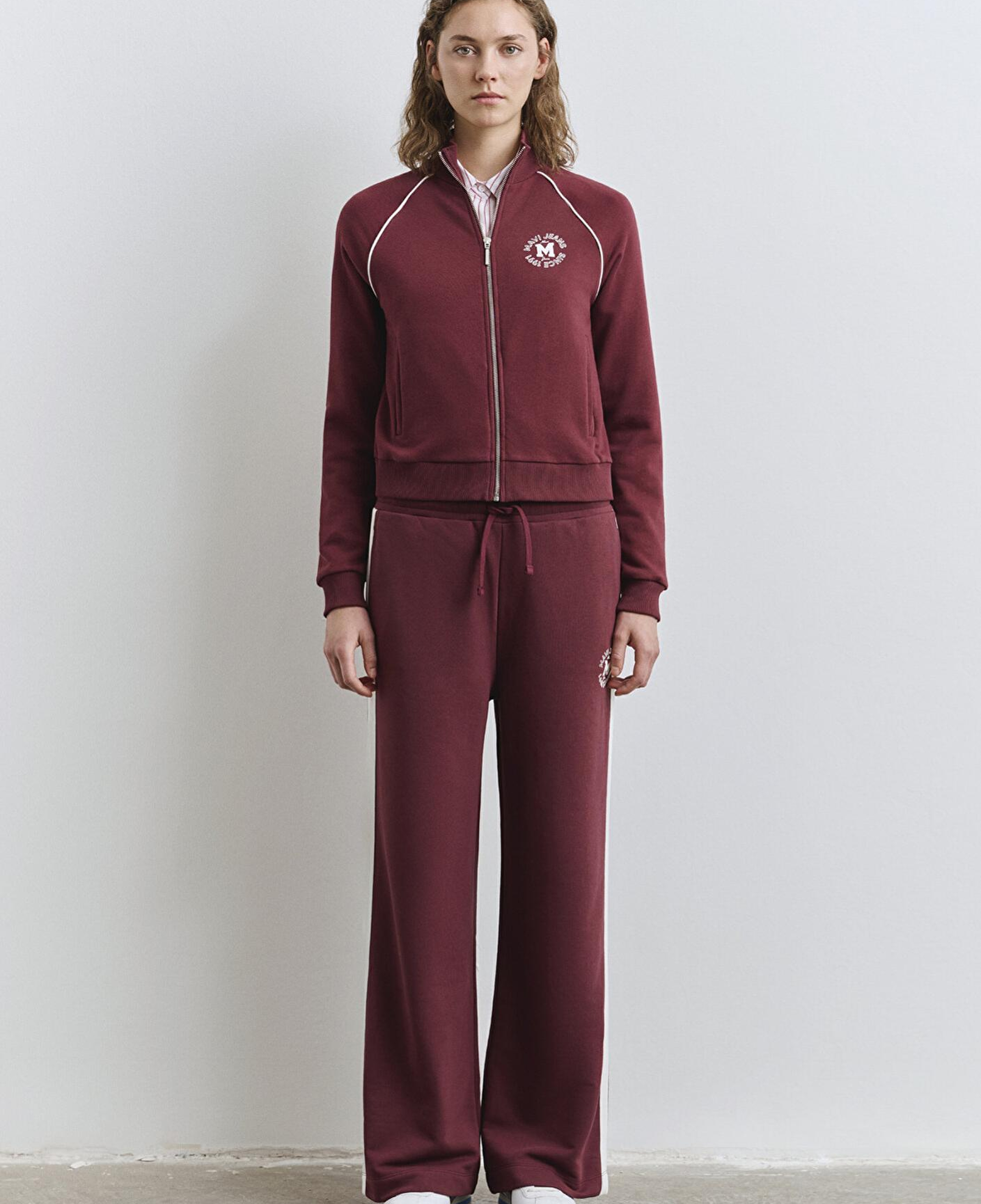 Mavi Biye Detaylı Fermuarlı Bordo Sweatshirt 1S10365-70393