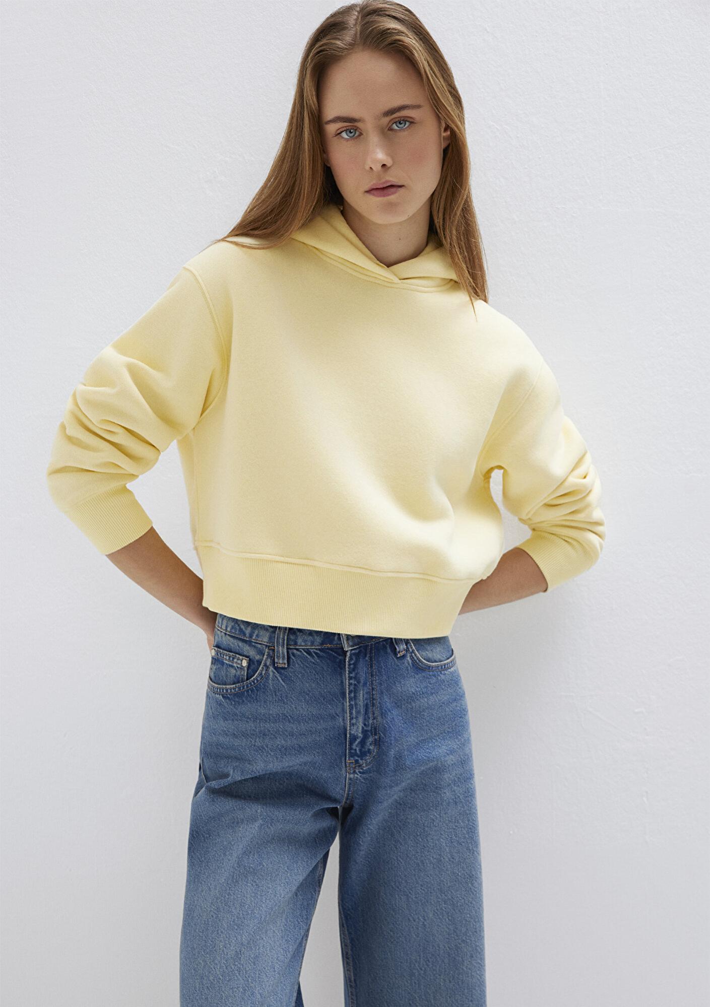 Mavi Kapüşonlu Sarı Sweatshirt 1S10386-71187