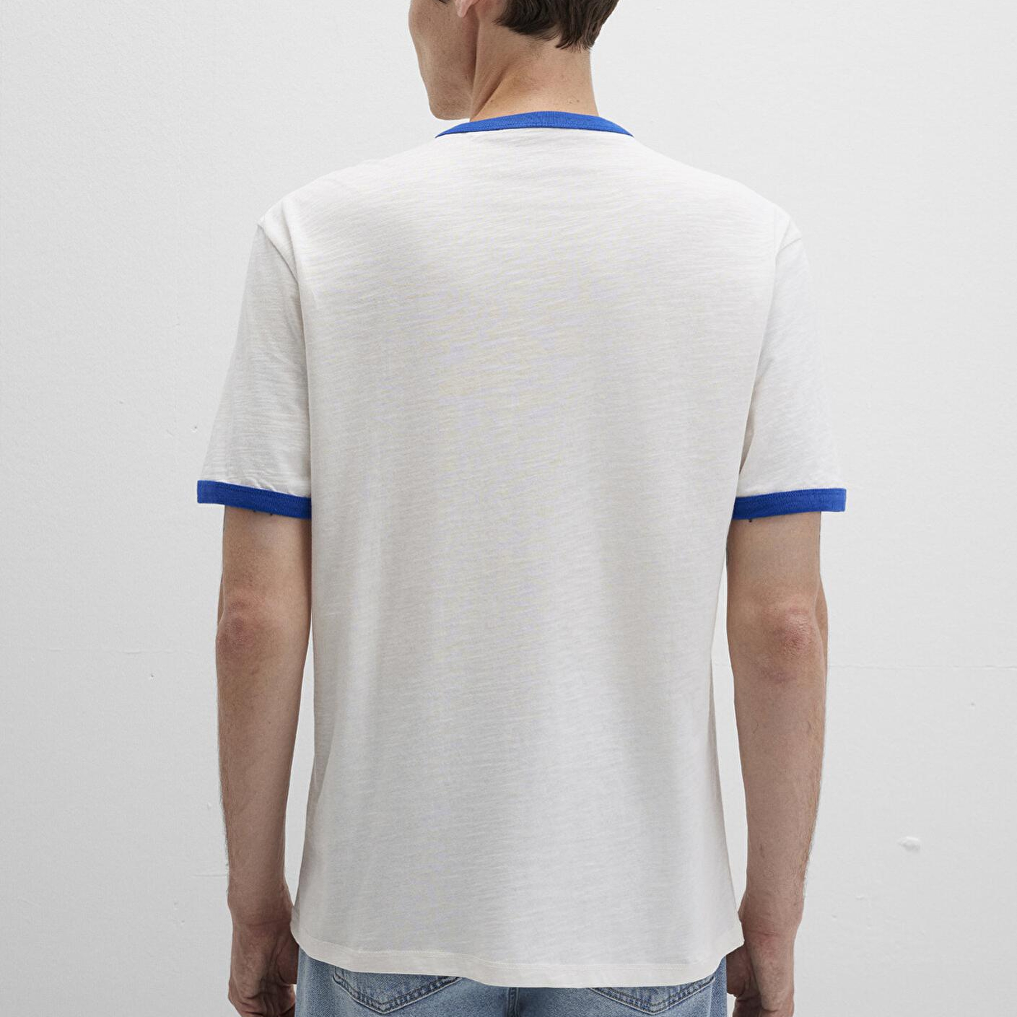 Mavi Biye Detaylı Beyaz Tişört Loose Fit / Bol Rahat Kesim 0612954-70057