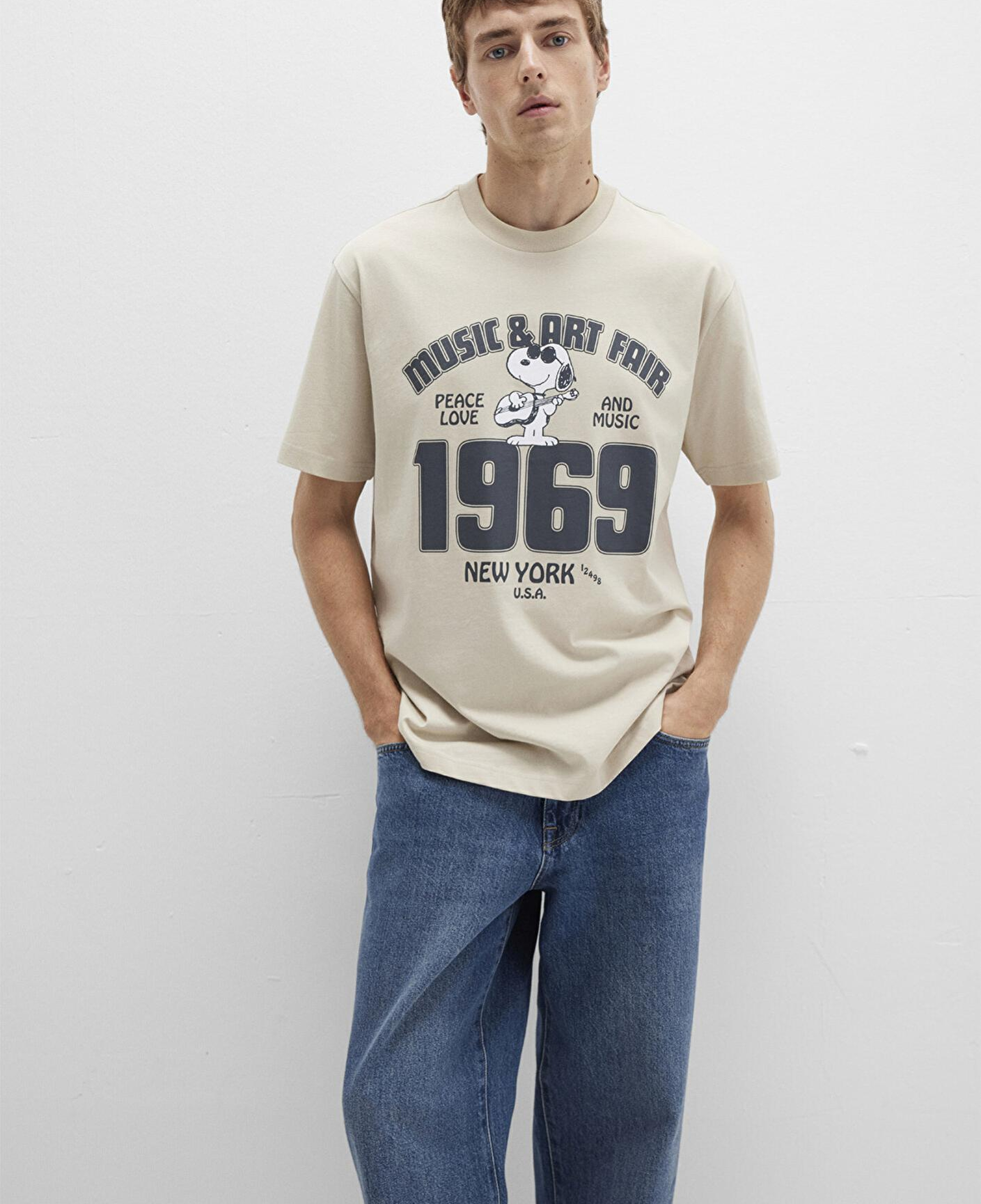 Mavi Snoopy Baskılı Bej Tişört Loose Fit / Bol Rahat Kesim 0612928-70322