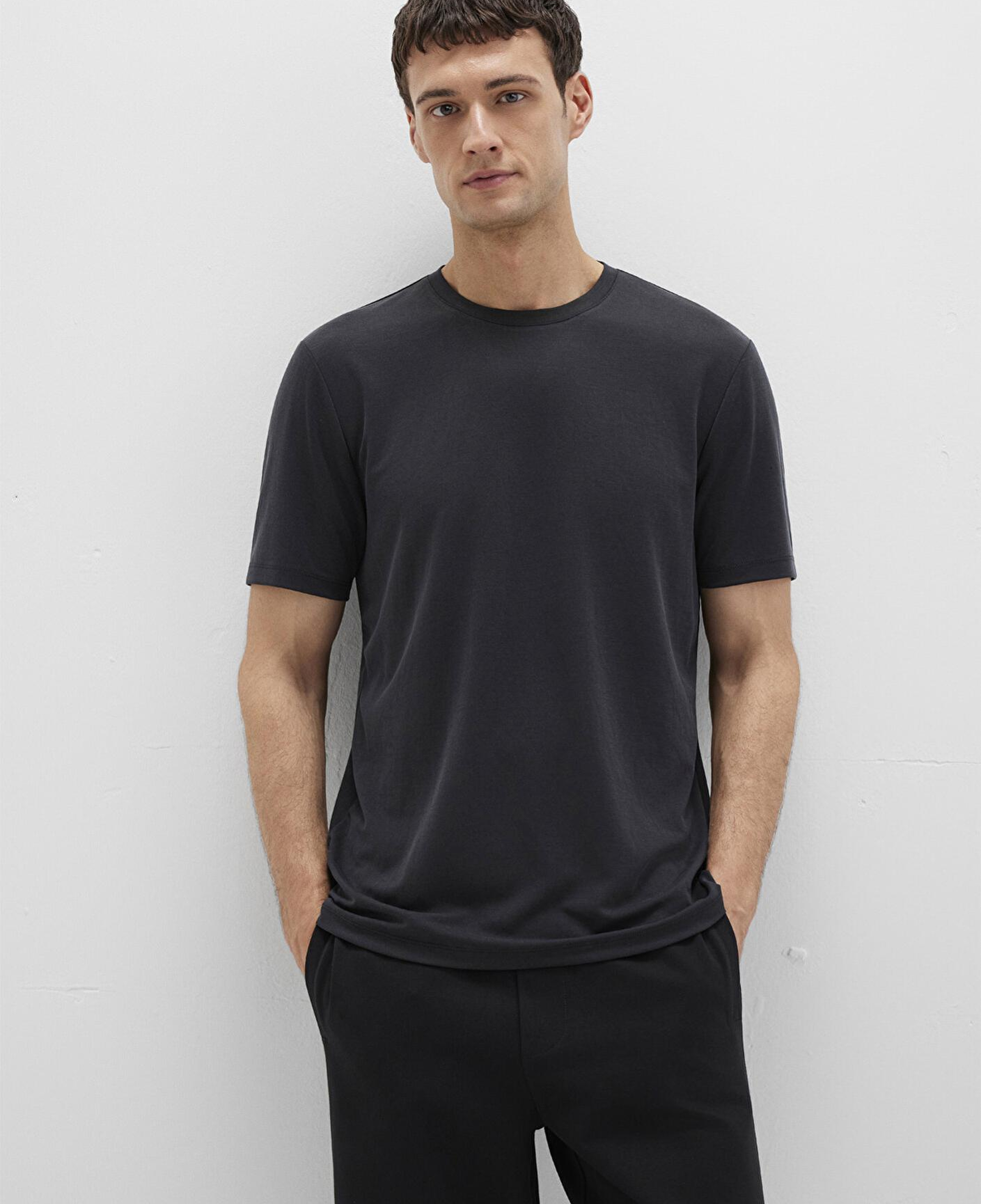 Mavi Bisiklet Yaka Siyah Basic Tişört Regular Fit / Normal Kesim 0612865-900