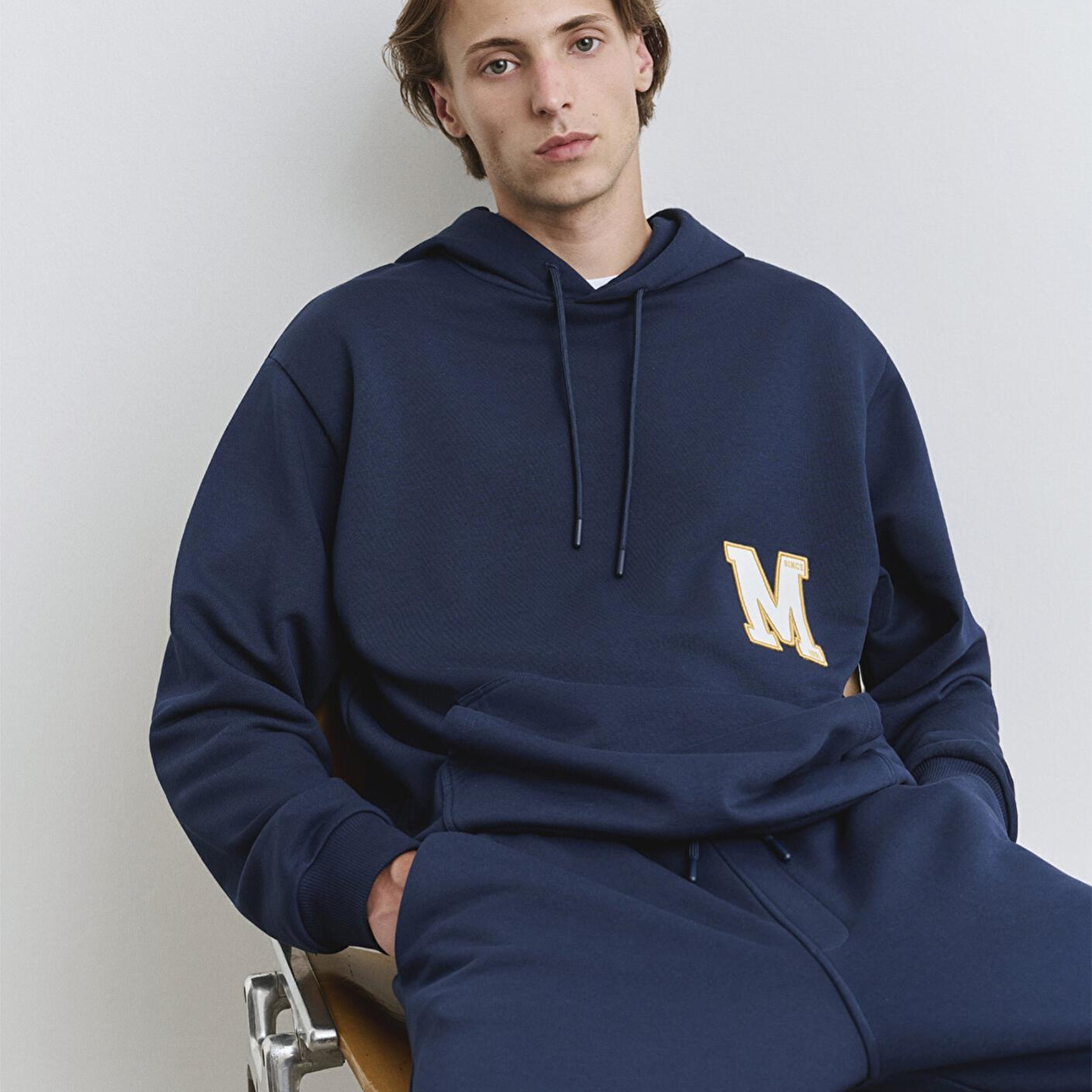 Mavi Sırt Baskılı Kapüşonlu Lacivert Sweatshirt 0S10375-89353