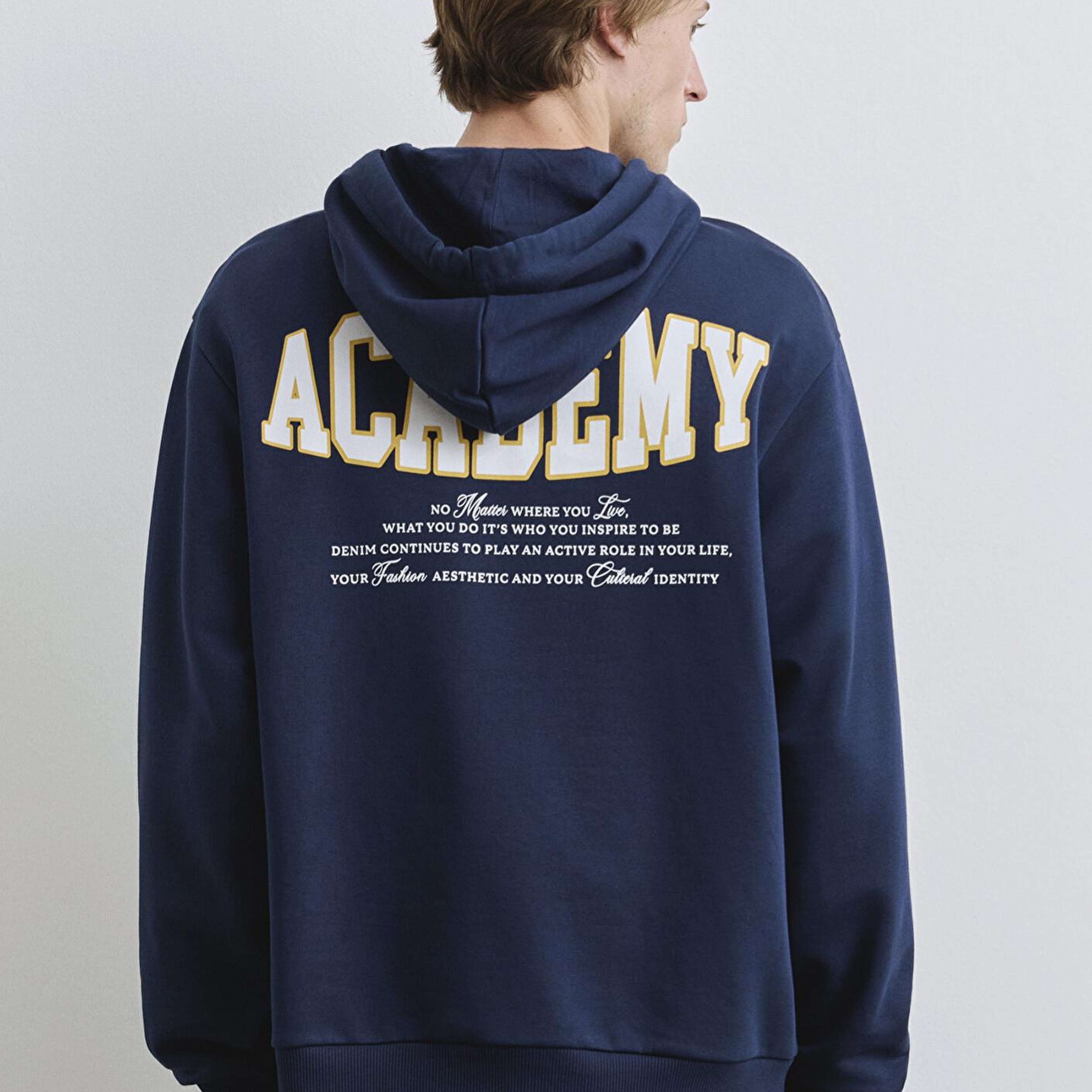 Mavi Sırt Baskılı Kapüşonlu Lacivert Sweatshirt 0S10375-89353