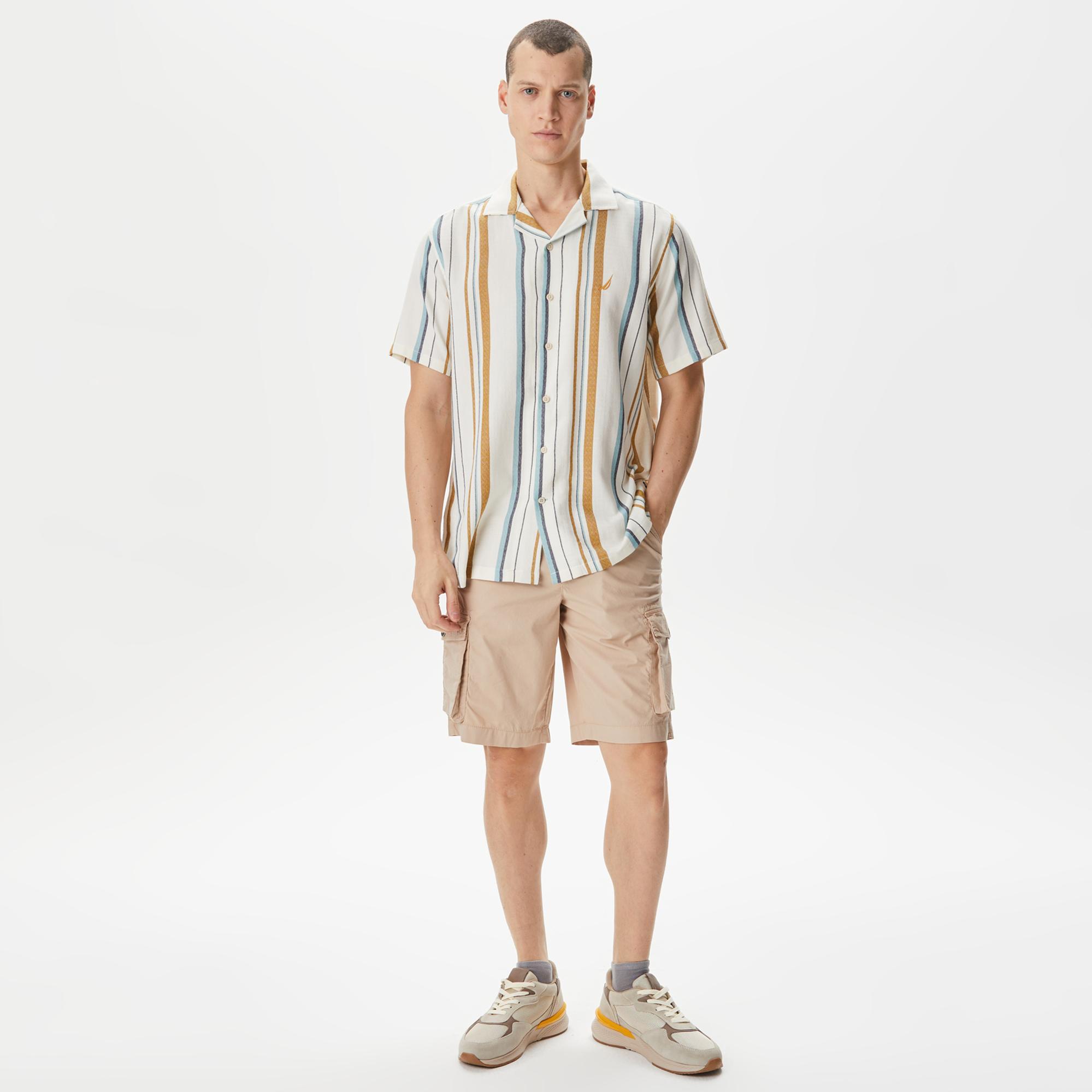 Nautica Erkek Kırık Beyaz Classic Fit Kısa Kollu Çizgili Gömlek