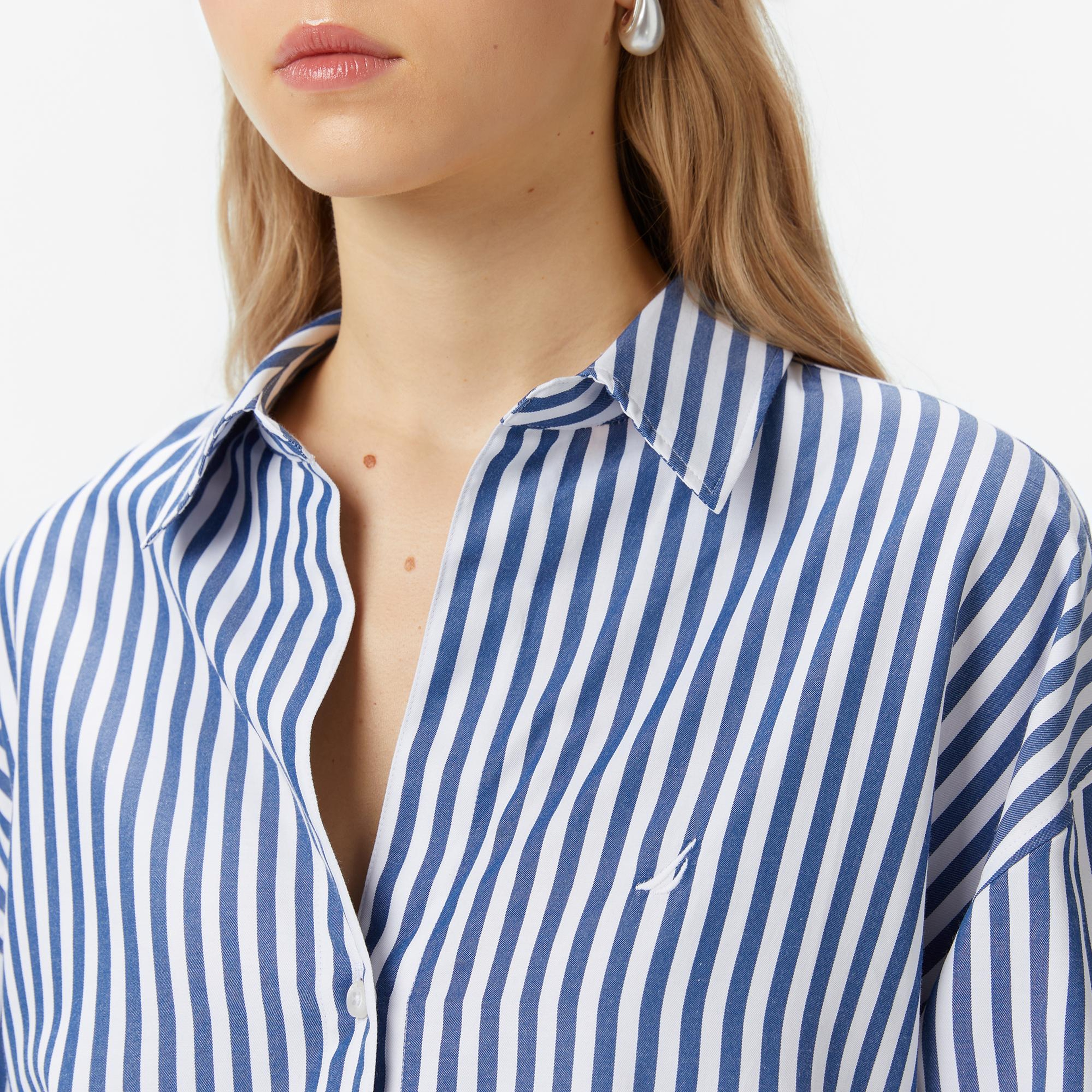Nautica Kadın Mavi Oversize Çizgili Gömlek