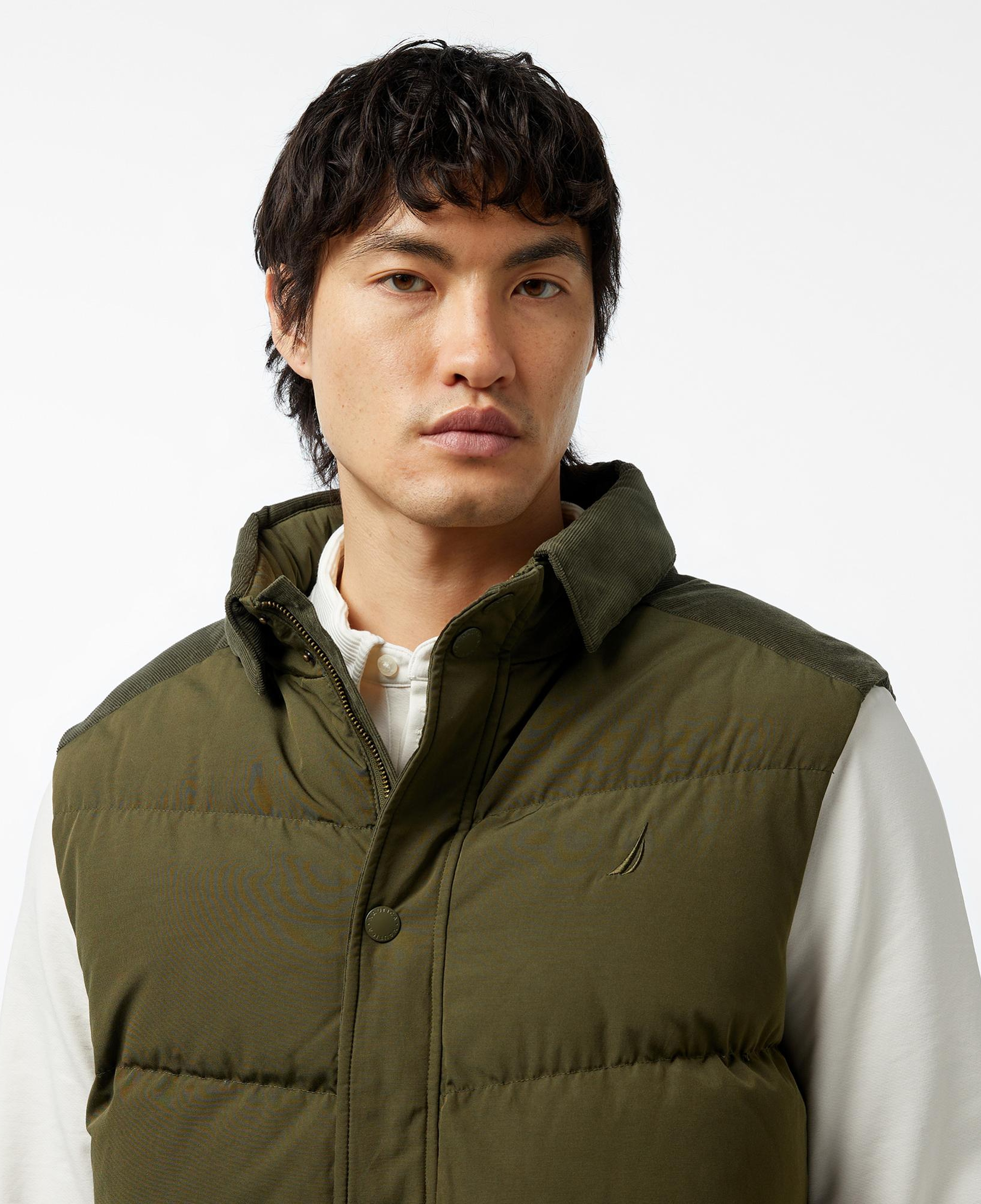 Nautica Erkek Yeşil Standart Fit Yelek