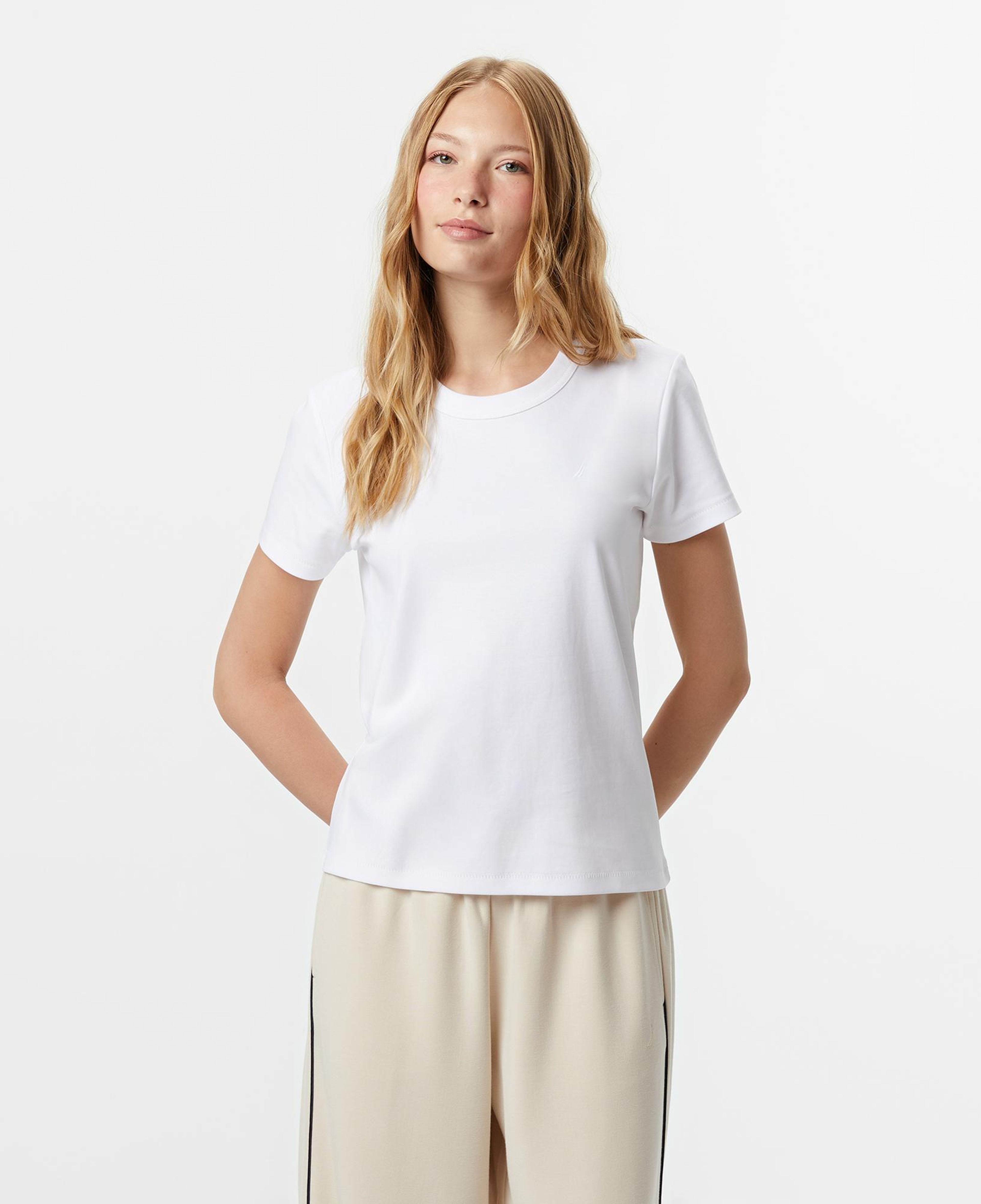 Nautica Kadın Beyaz Classic Fit T-Shirt