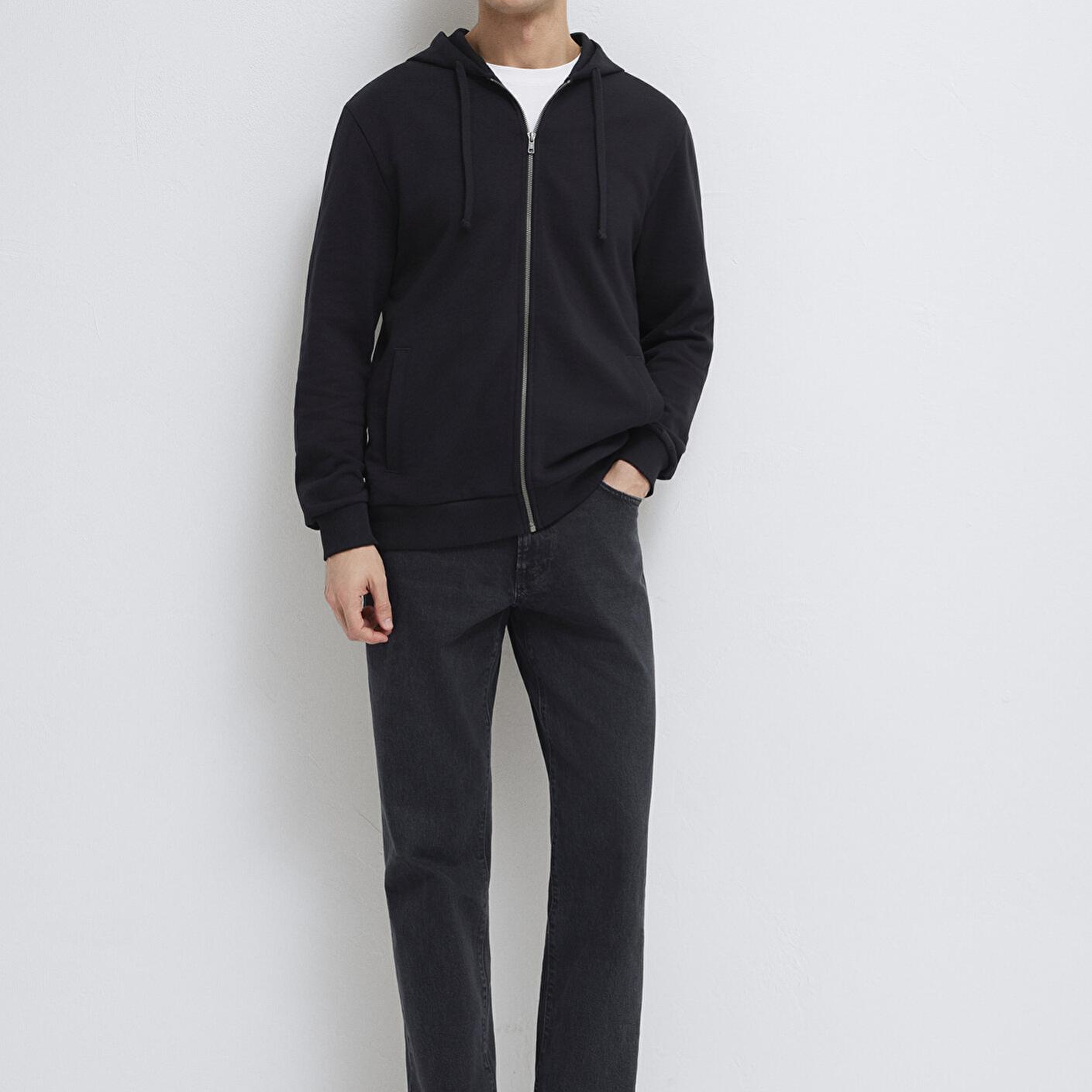 Mavi Kapüşonlu Fermuarlı Siyah Sweatshirt 0S10423-900