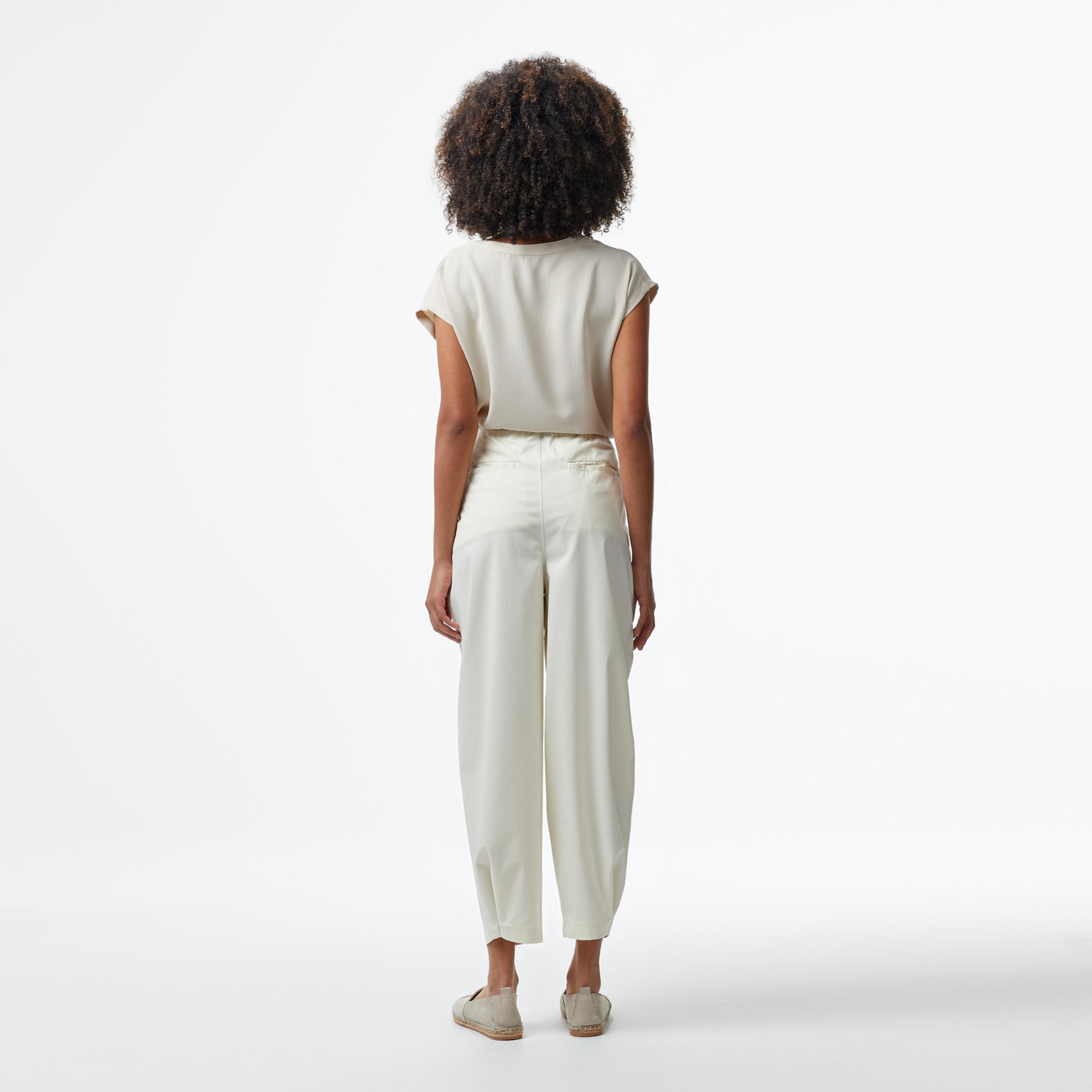 Nautica Kadın Krem Rengi Relaxed Fit Pantolon