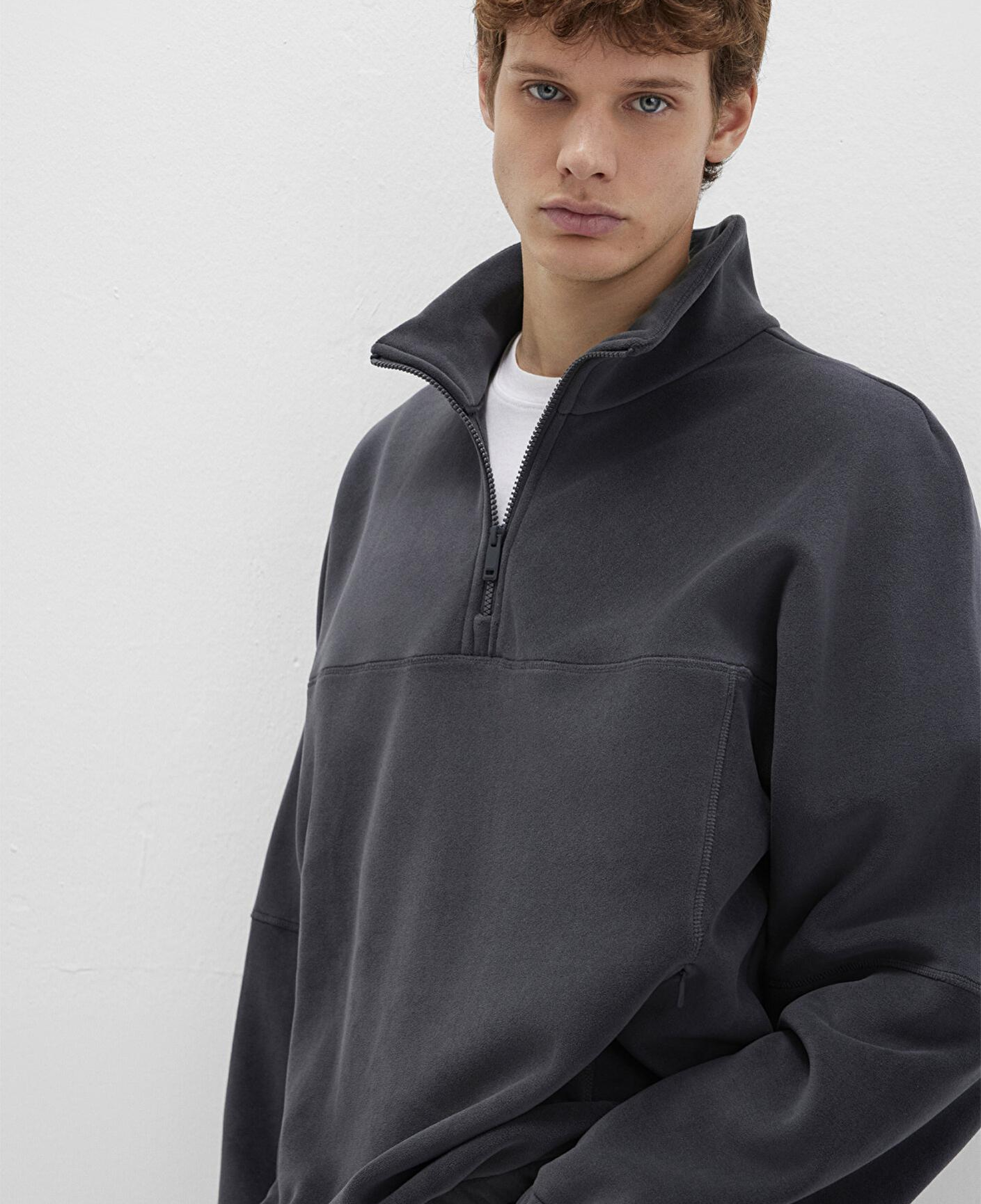 Mavi Dik Yaka Antrasit Polar Sweatshirt Loose Fit / Bol Rahat Kesim 0110738-80776