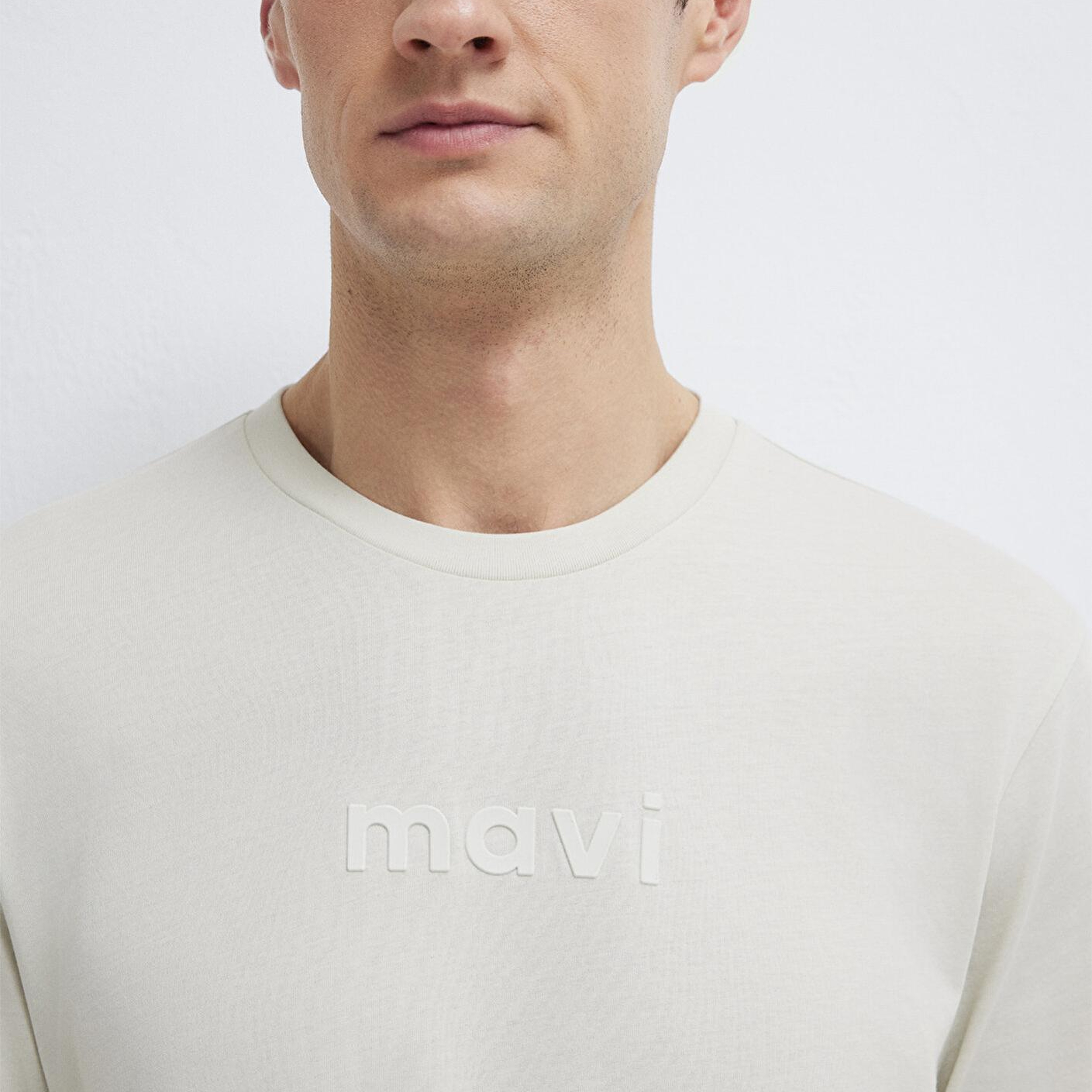 Mavi Mavi Logo Baskılı Ekru Tişört Regular Fit / Normal Kesim 0612732-70142