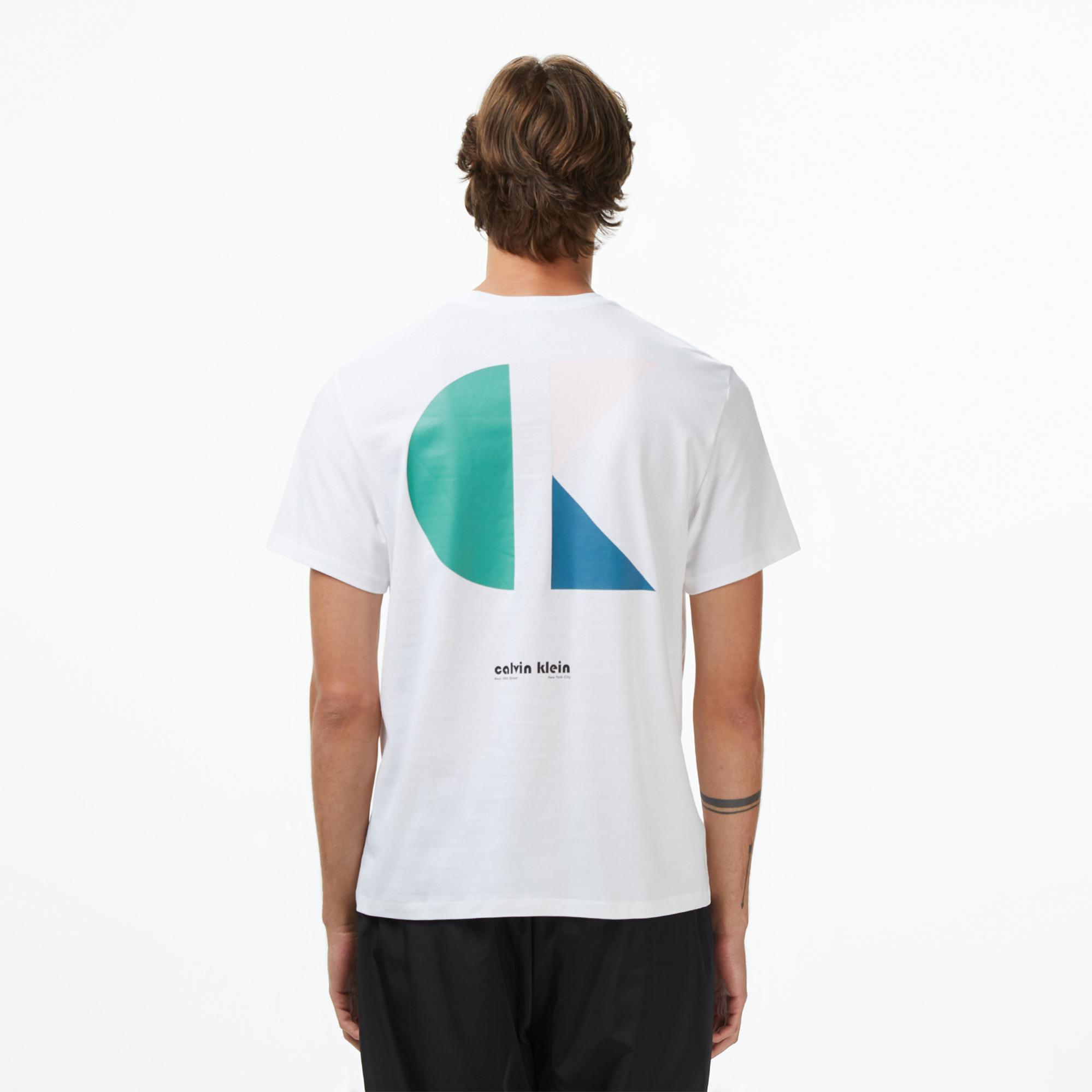 Calvin Klein Bauhaus Logo Graphic Erkek Beyaz T-Shirt
