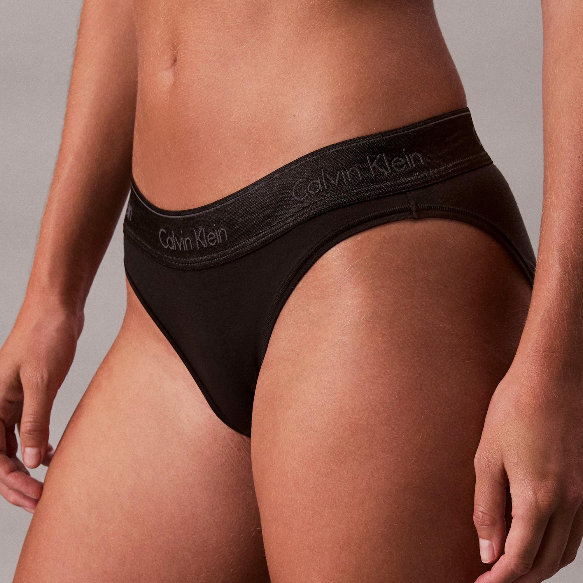 Calvin Klein Kadın Siyah Külot