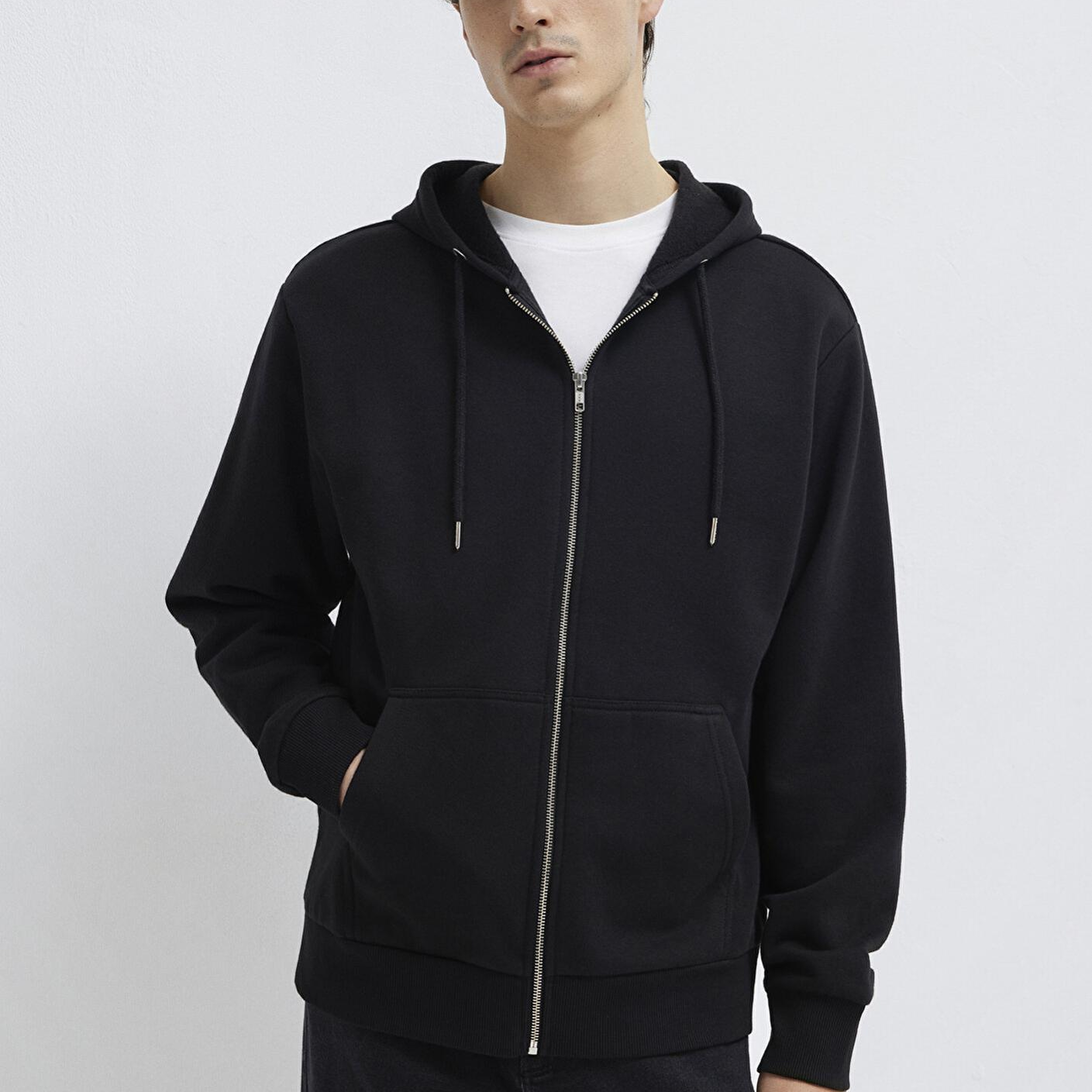 Mavi Kapüşonlu Fermuarlı Siyah Basic Sweatshirt 0S10277-900