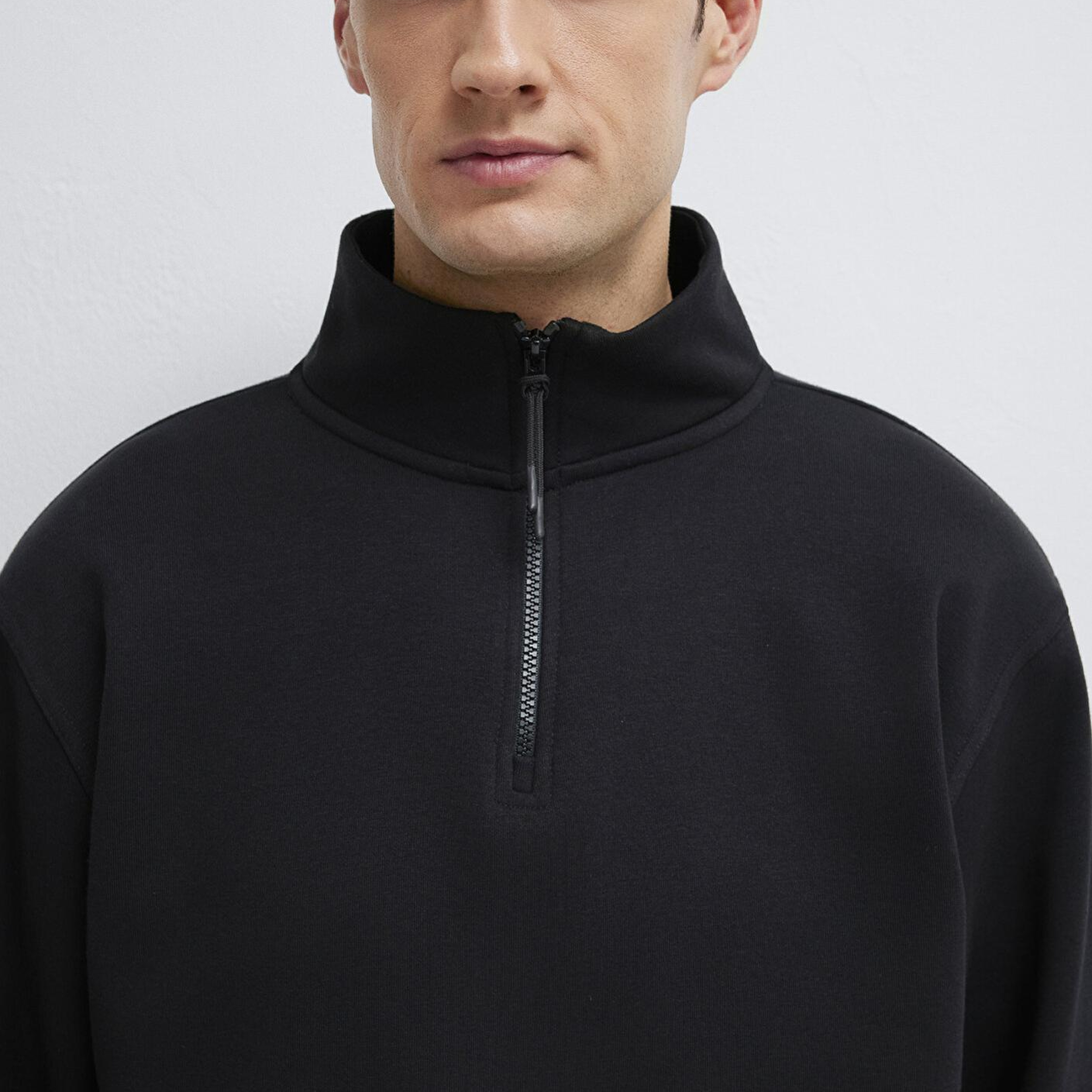 Mavi Yarı Fermuarlı Siyah Basic Sweatshirt 0S10278-900