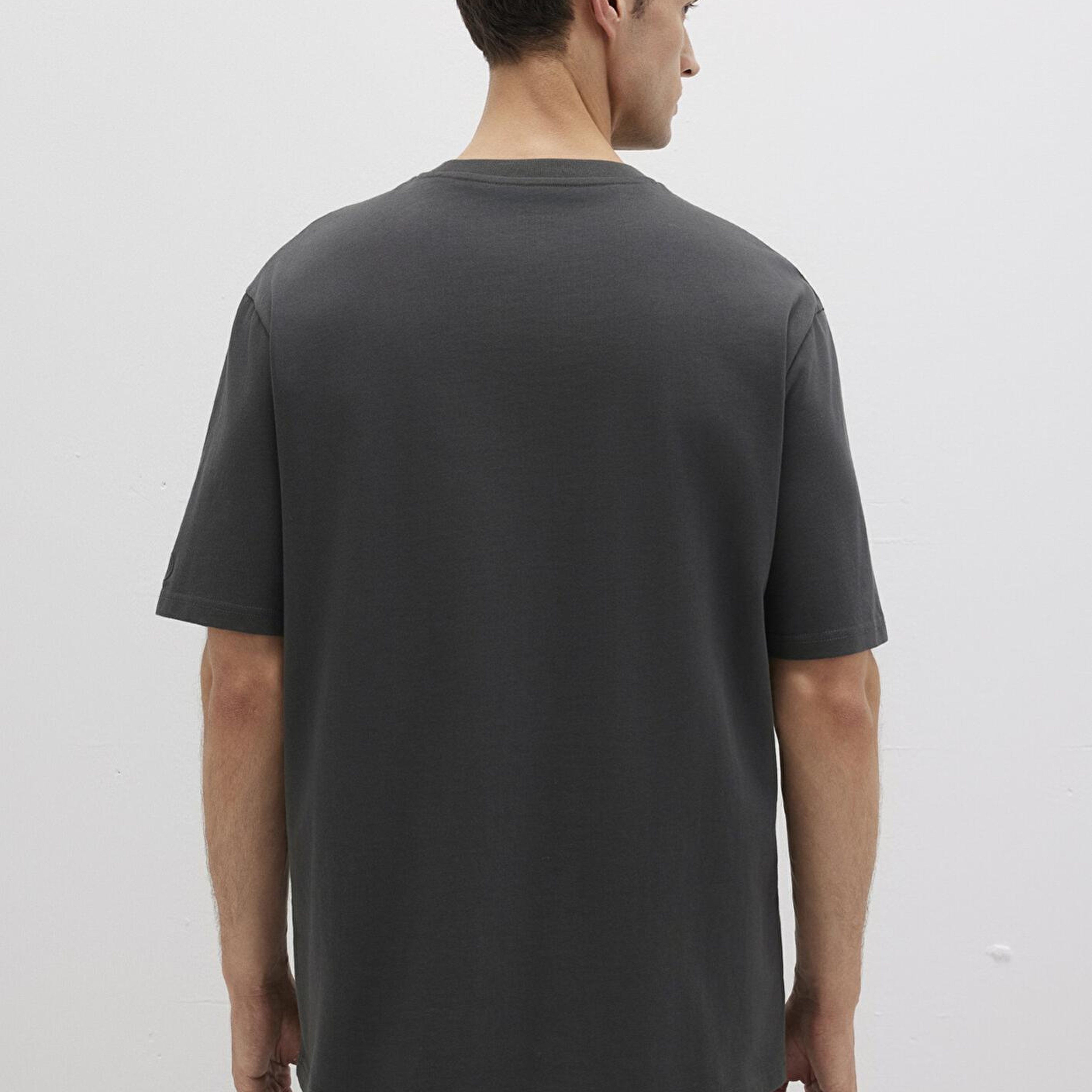 Mavi Logo Kol Detaylı Antrasit Basic Tişört Loose Fit / Bol Rahat Kesim 0611924-70092