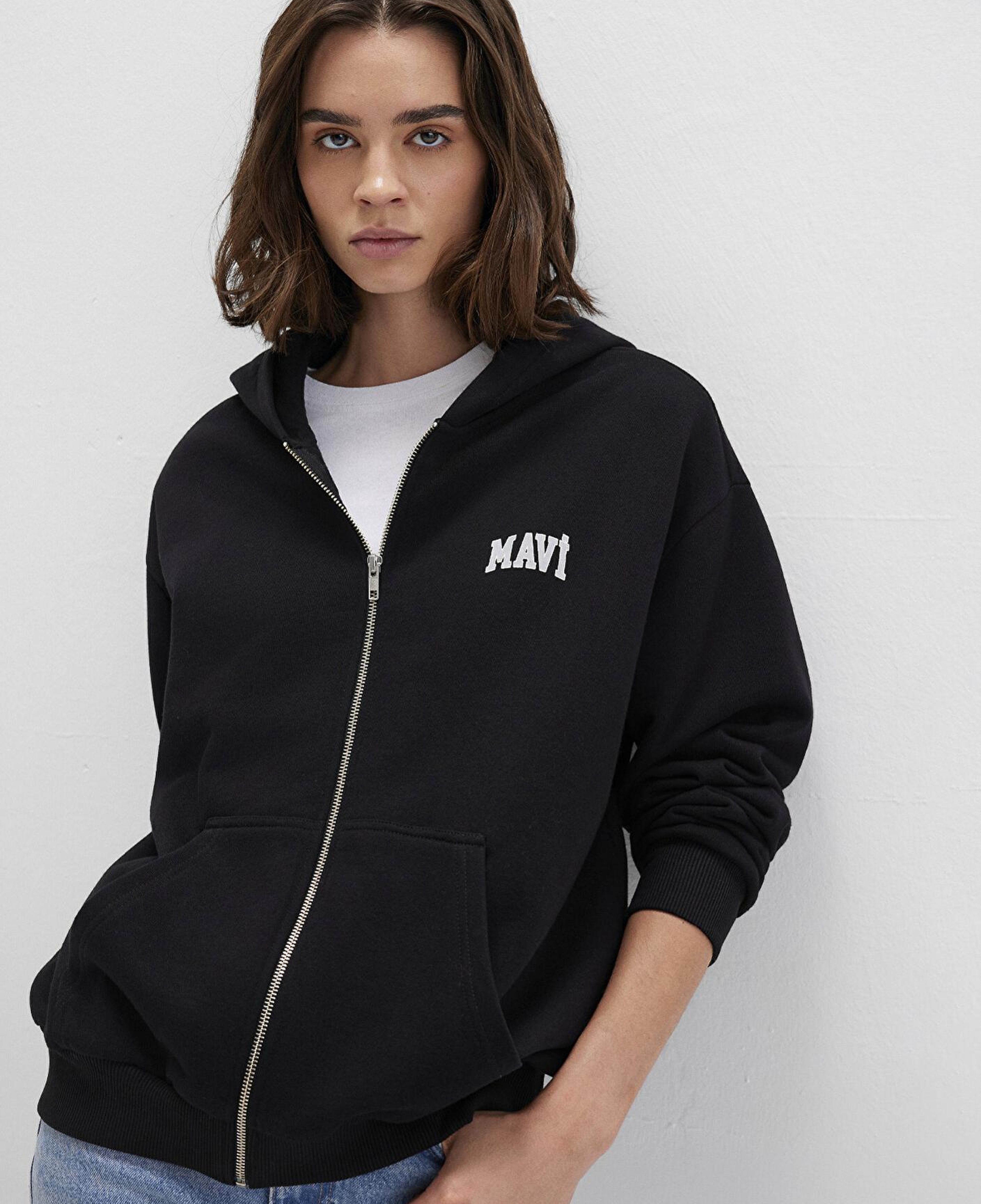 Mavi Mavi Logo Baskılı Kapüşonlu Fermuarlı Siyah Sweatshirt 1S10178-900