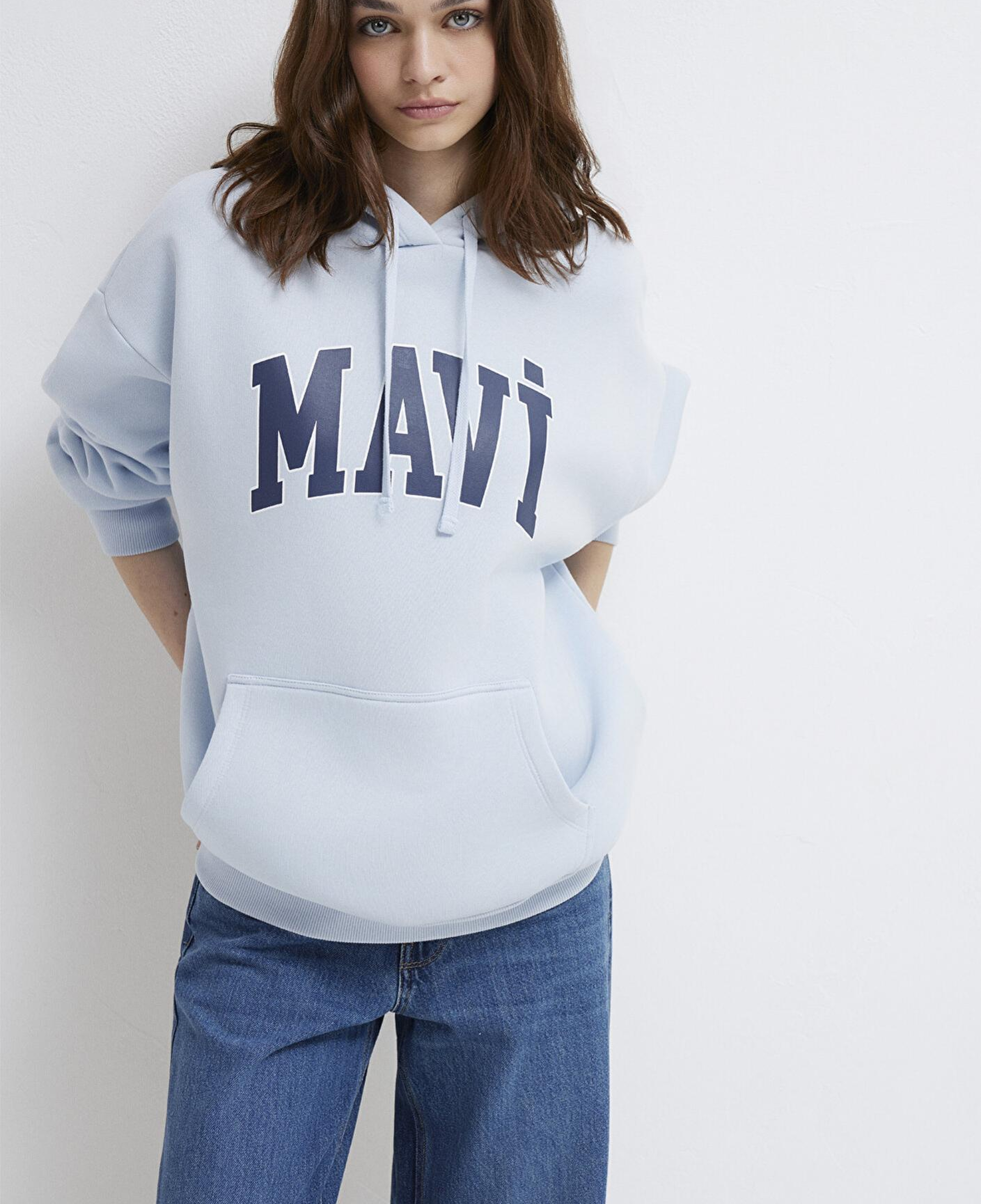 Mavi Mavi Logo Baskılı Kapüşonlu Mavi Sweatshirt 1600361-70717