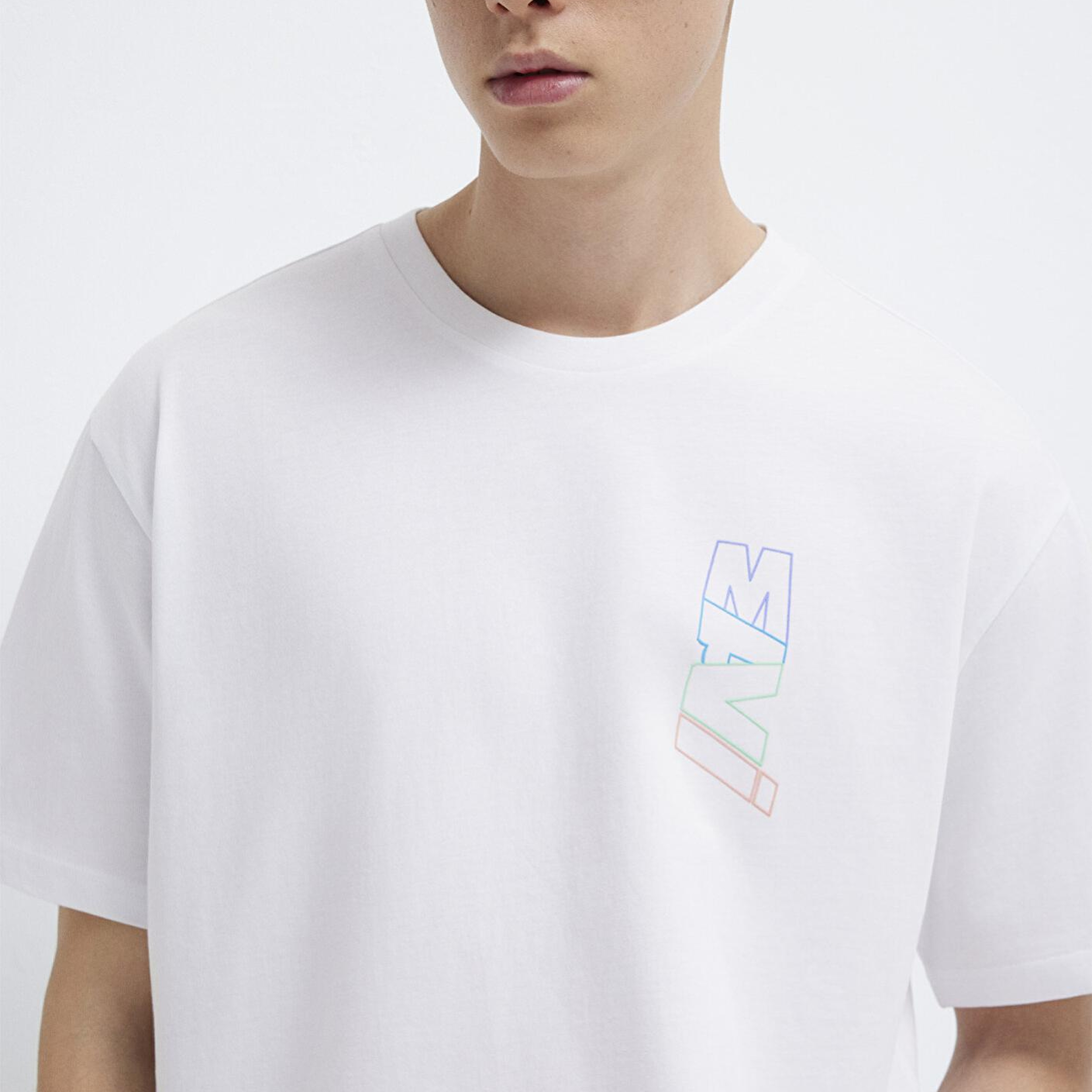 Mavi Mavi Logo Sırt Baskılı Beyaz Tişört Loose Fit / Bol Rahat Kesim 0612350-620