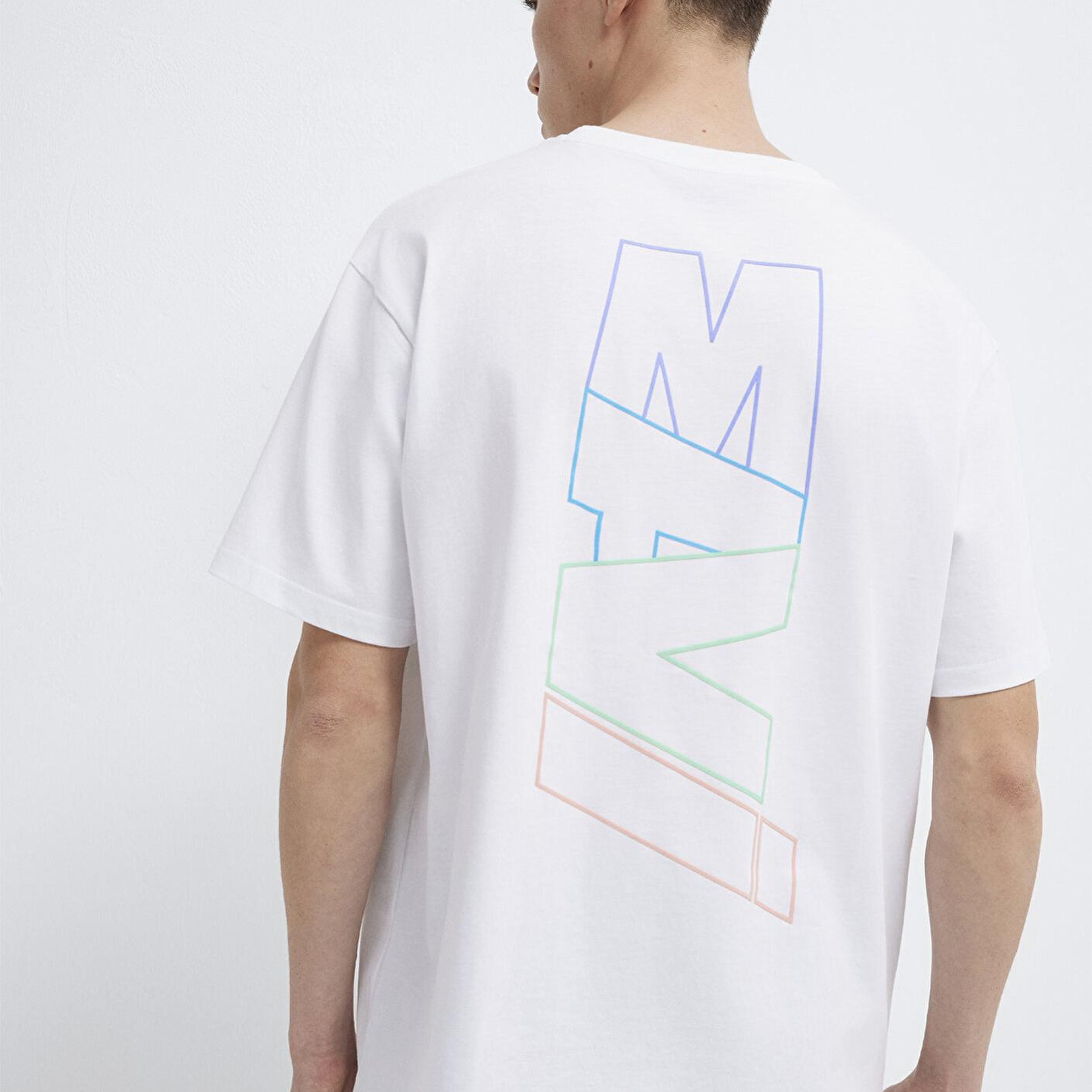 Mavi Mavi Logo Sırt Baskılı Beyaz Tişört Loose Fit / Bol Rahat Kesim 0612350-620