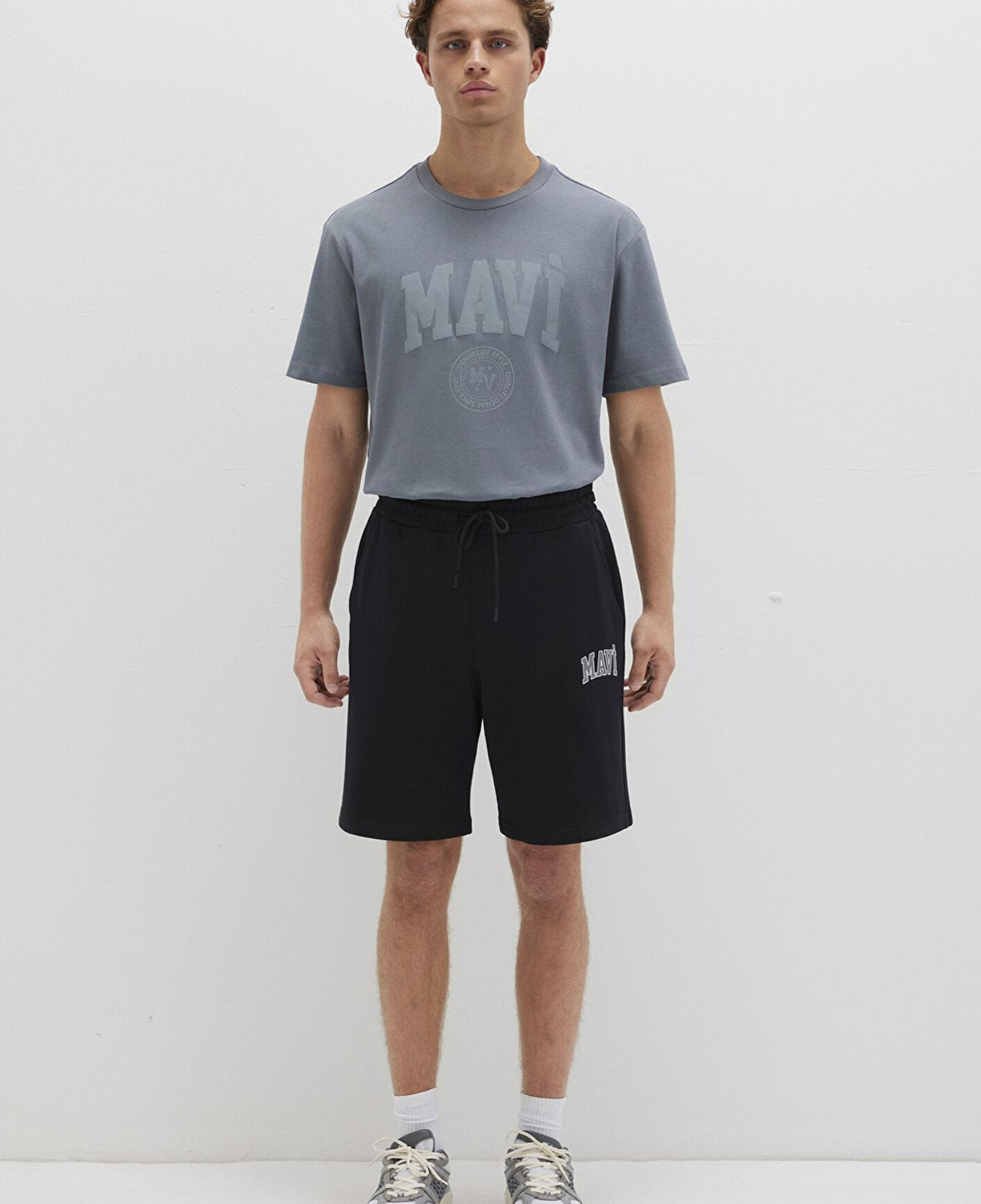 Mavi Mavi Logo Baskılı Siyah Şort 0410224-900