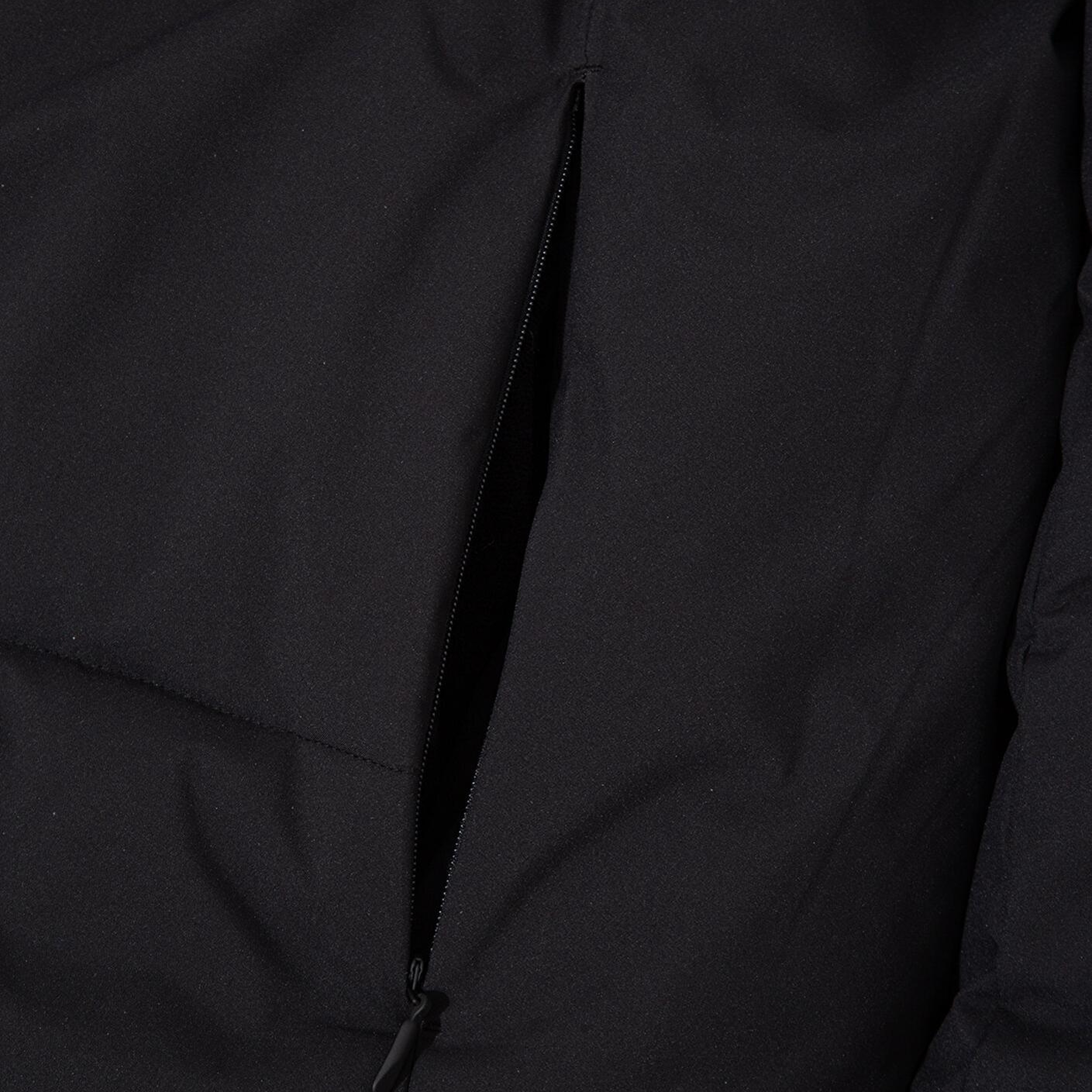 Mavi Su İtici Kapüşonlu Siyah Şişme Mont 0110463-900