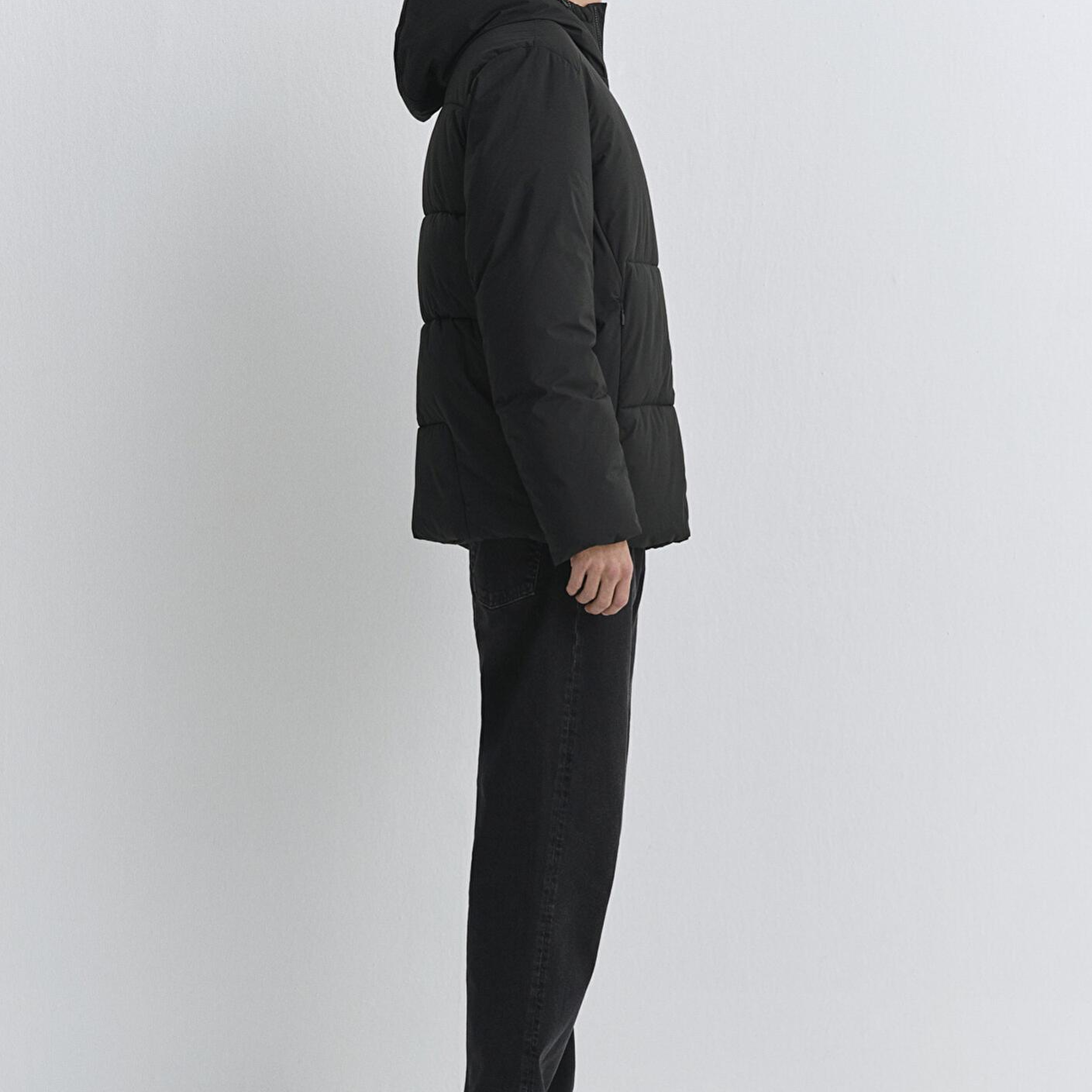 Mavi Su İtici Kapüşonlu Siyah Şişme Mont 0110463-900