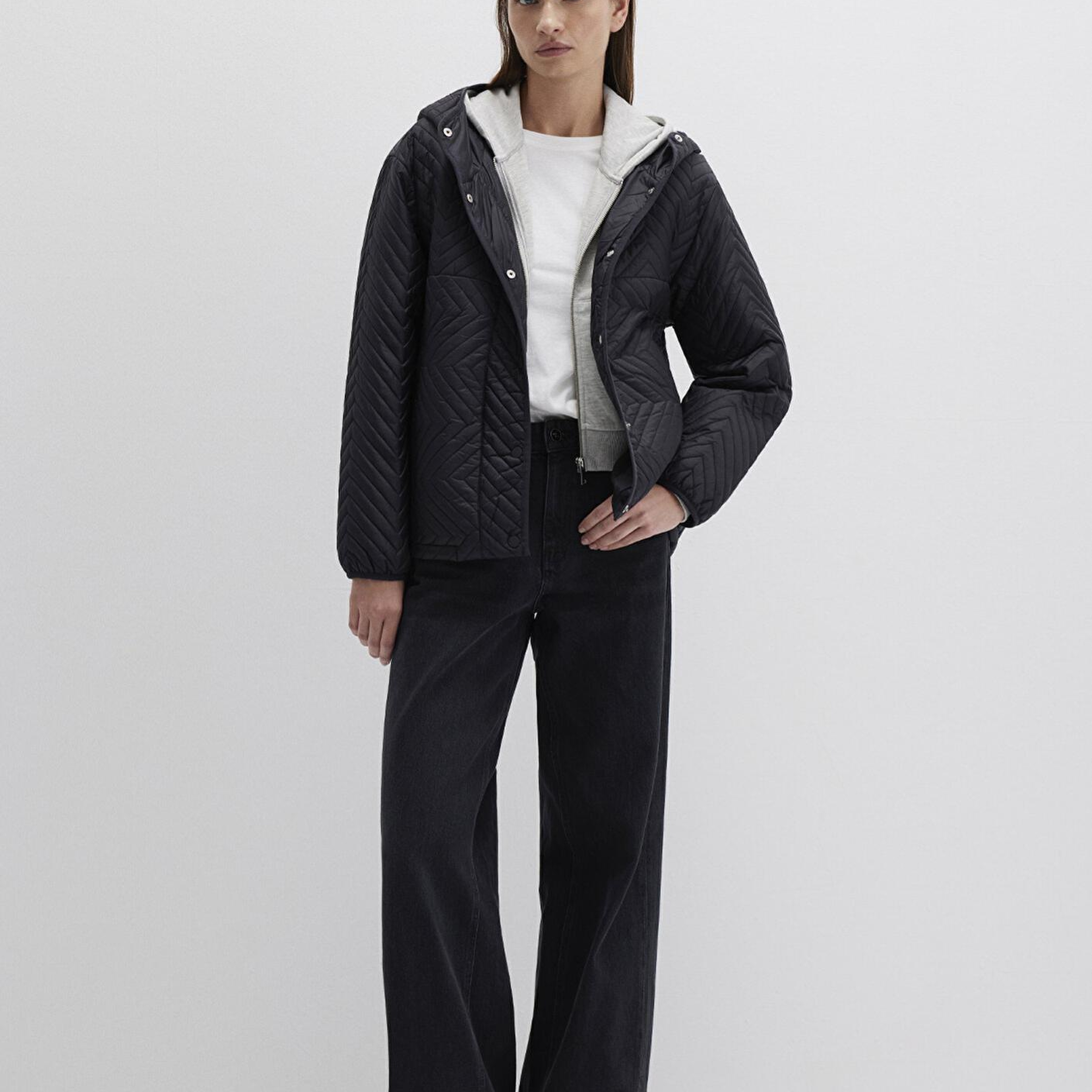 Mavi Kapüşonlu Kapitone Siyah Ceket Loose Fit / Bol Rahat Kesim 1110460-900