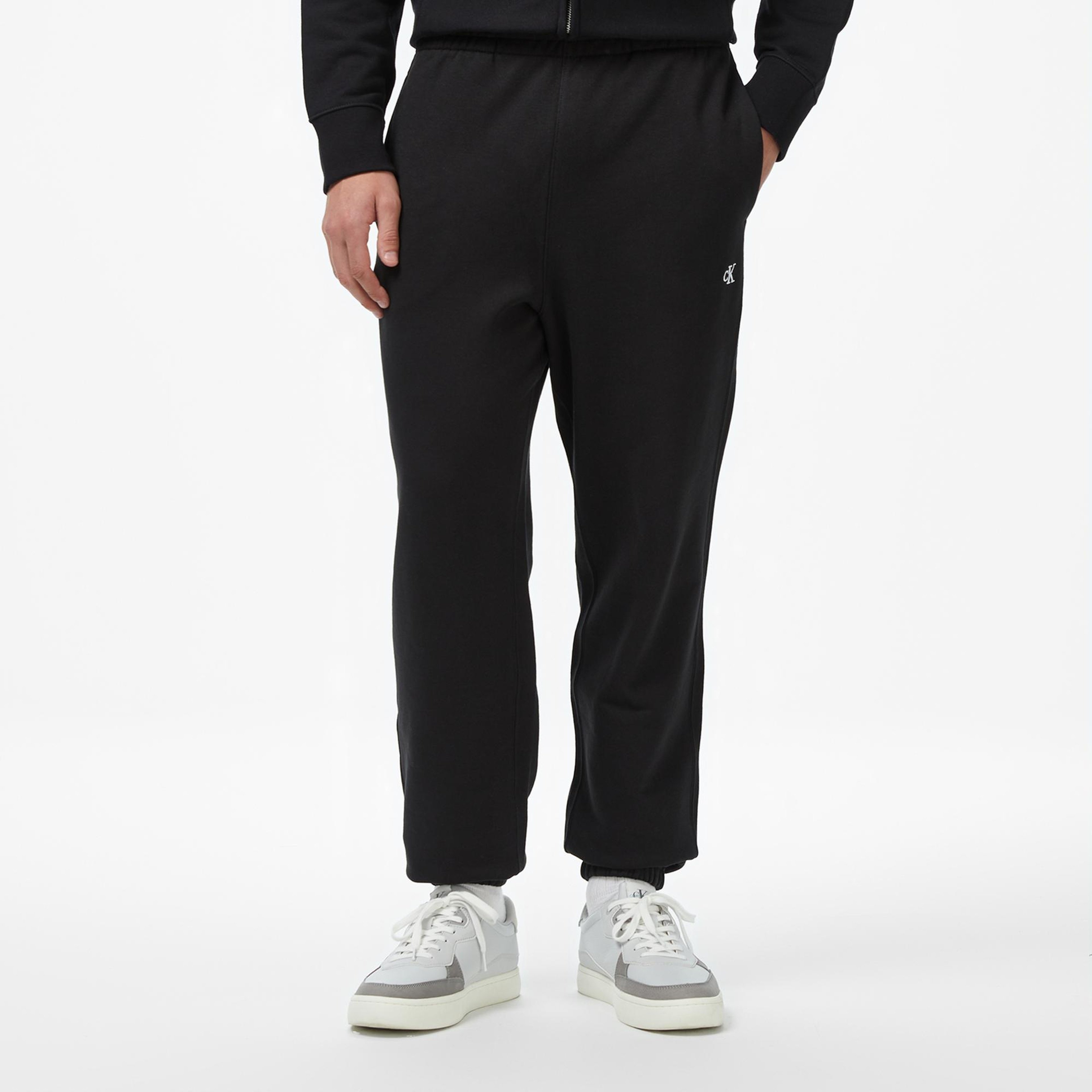 Calvin Klein Monogram Jogger Erkek Siyah Eşofman Altı