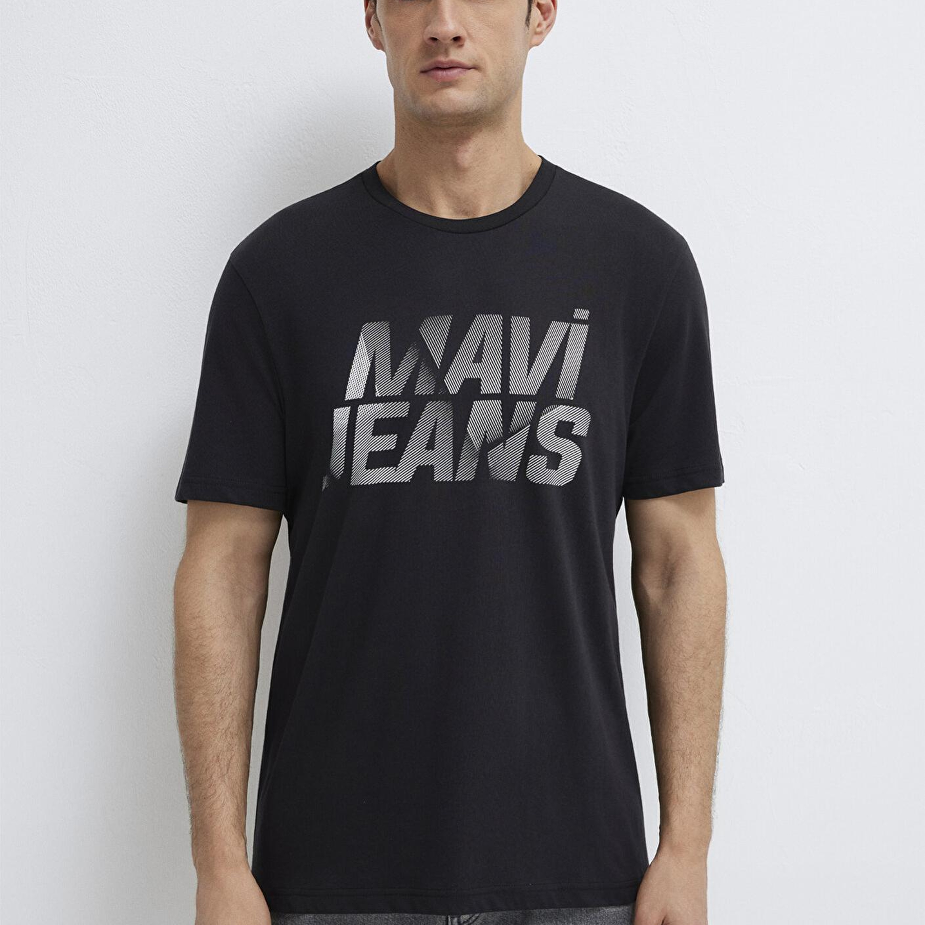 Mavi Mavi Logo Baskılı Siyah Tişört Regular Fit / Normal Kesim 0610260-900
