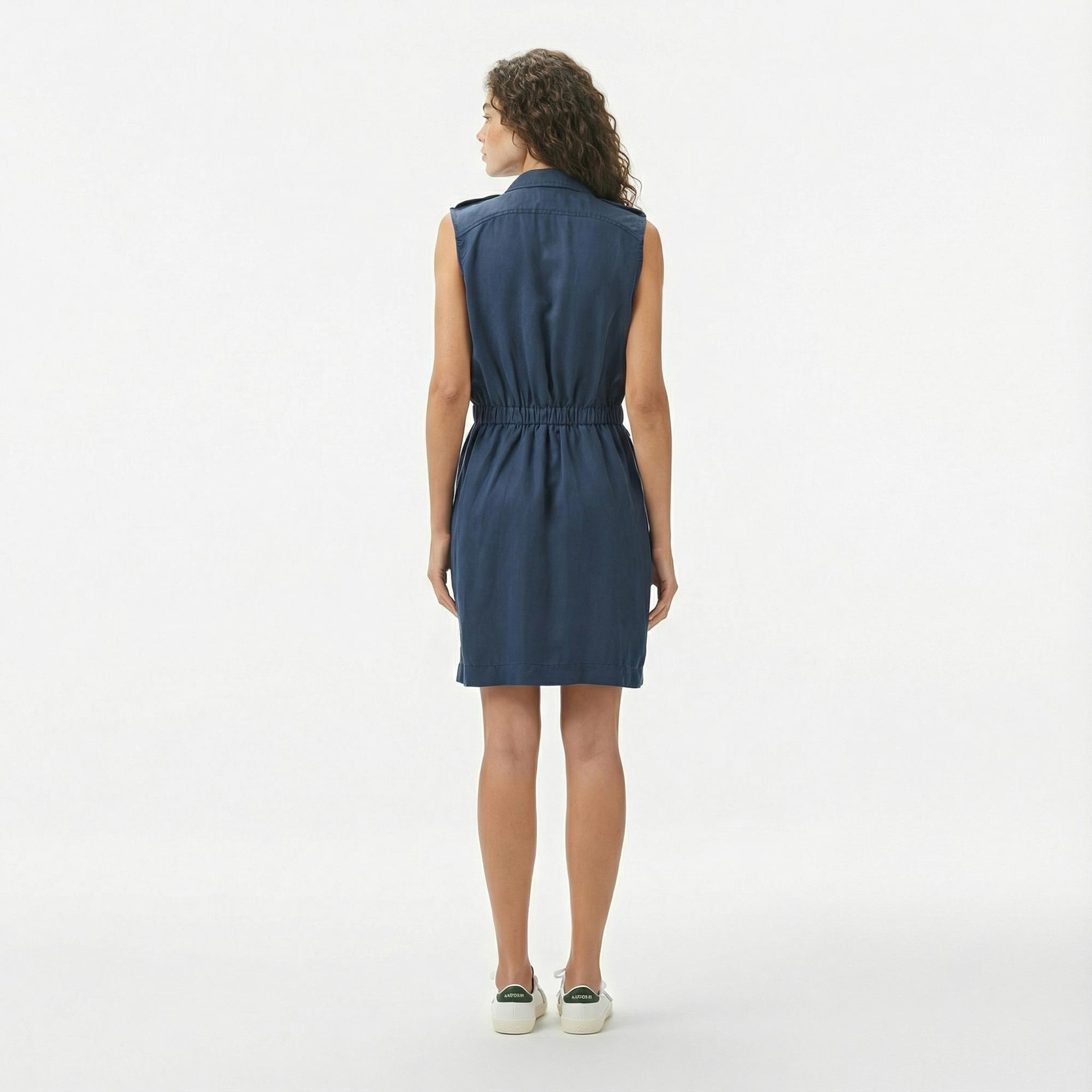 Lacoste Kadın Classic Fit Kolsuz Lacivert Elbise