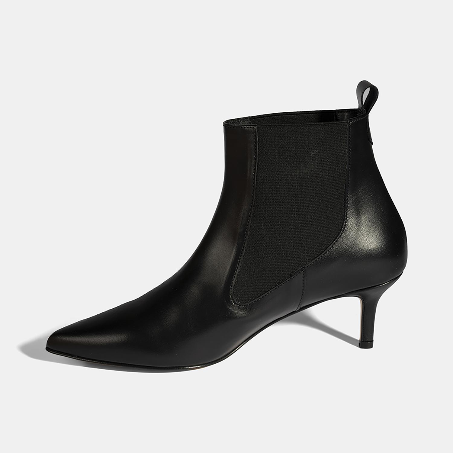Kadın Siyah Lastikli İnce Topuklu Deri Bot