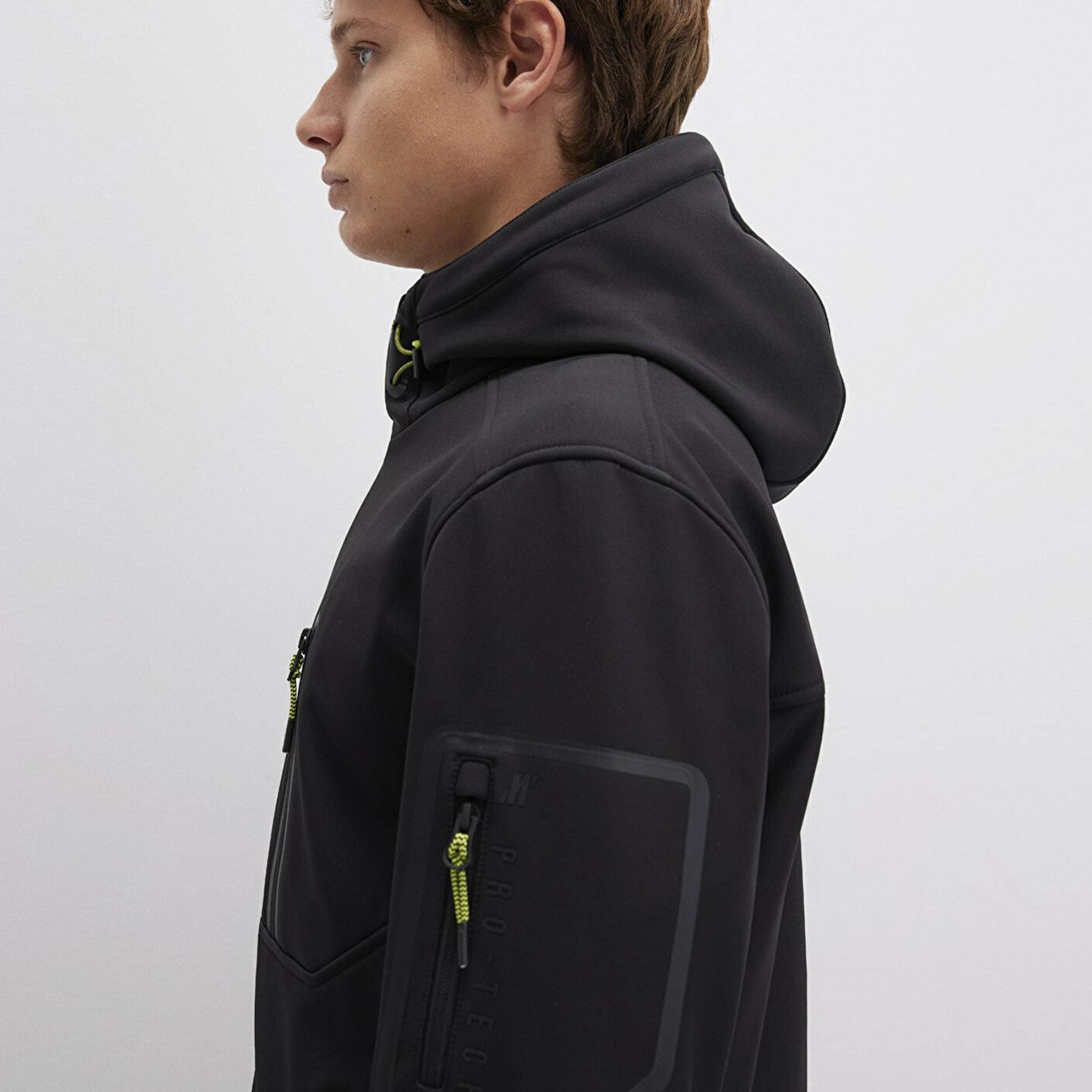 Mavi Su İtici Kapüşonlu Siyah Scuba Ceket Slim Fit / Dar Kesim 0110264-900