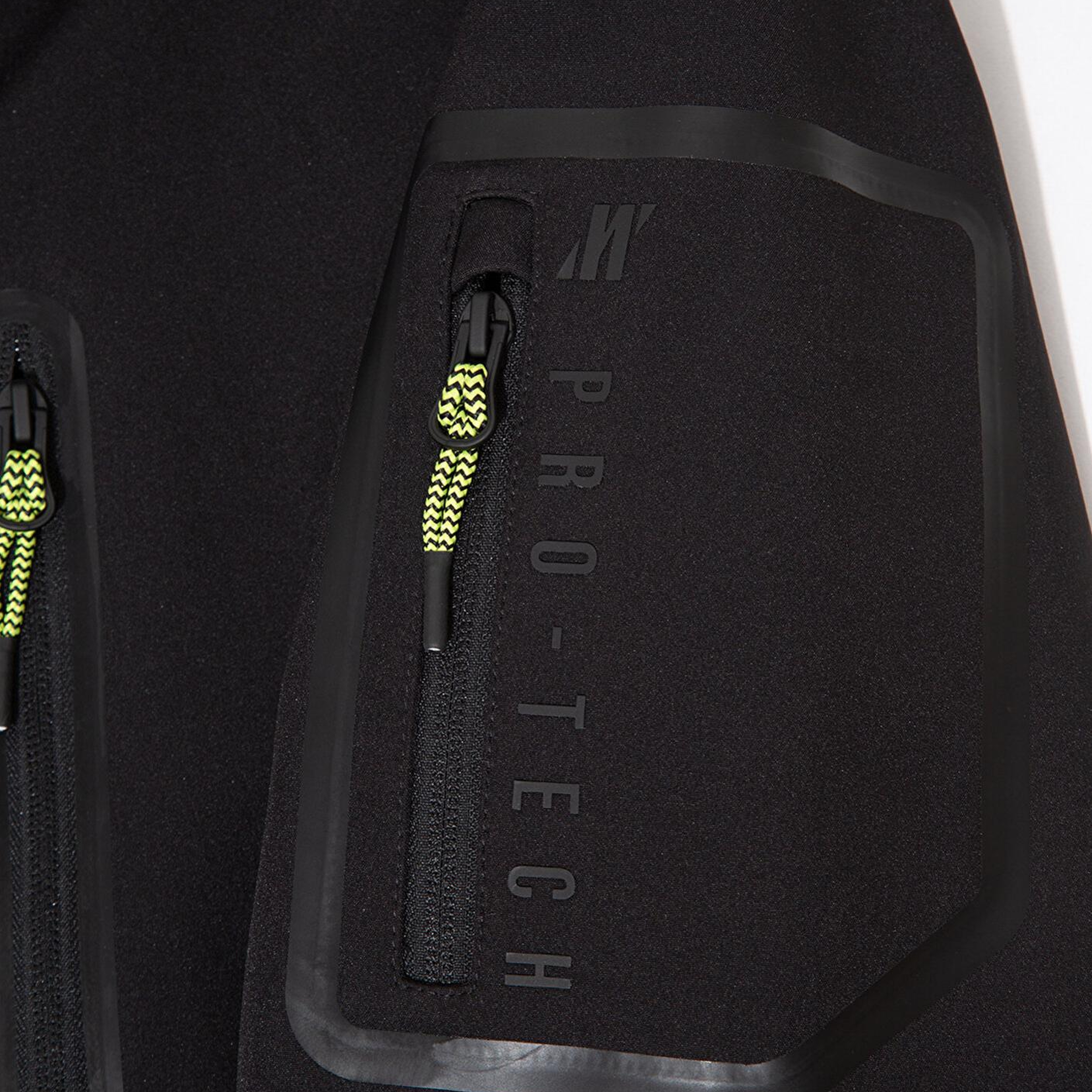 Mavi Su İtici Kapüşonlu Siyah Scuba Ceket Slim Fit / Dar Kesim 0110264-900